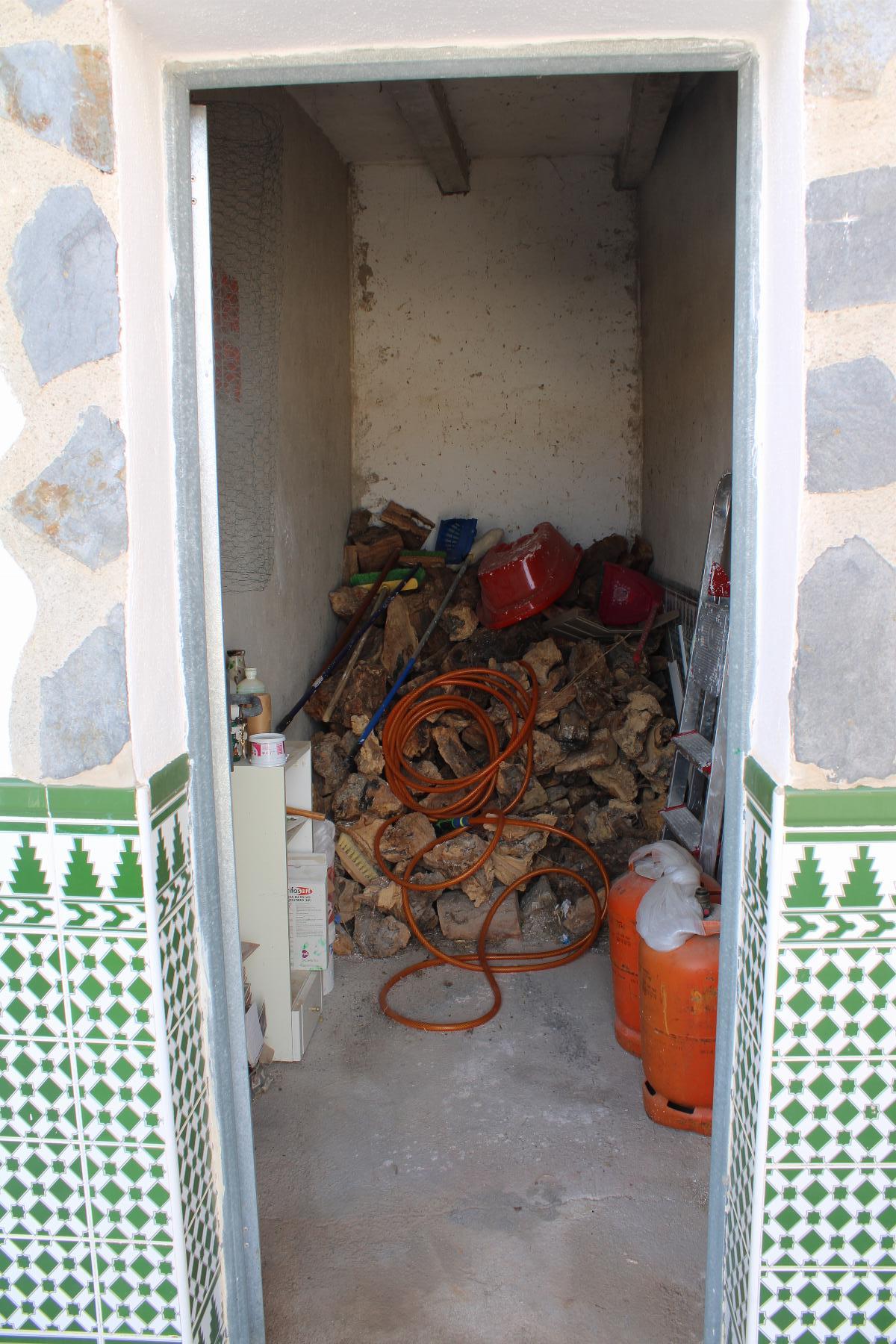 For sale of house in Castilléjar