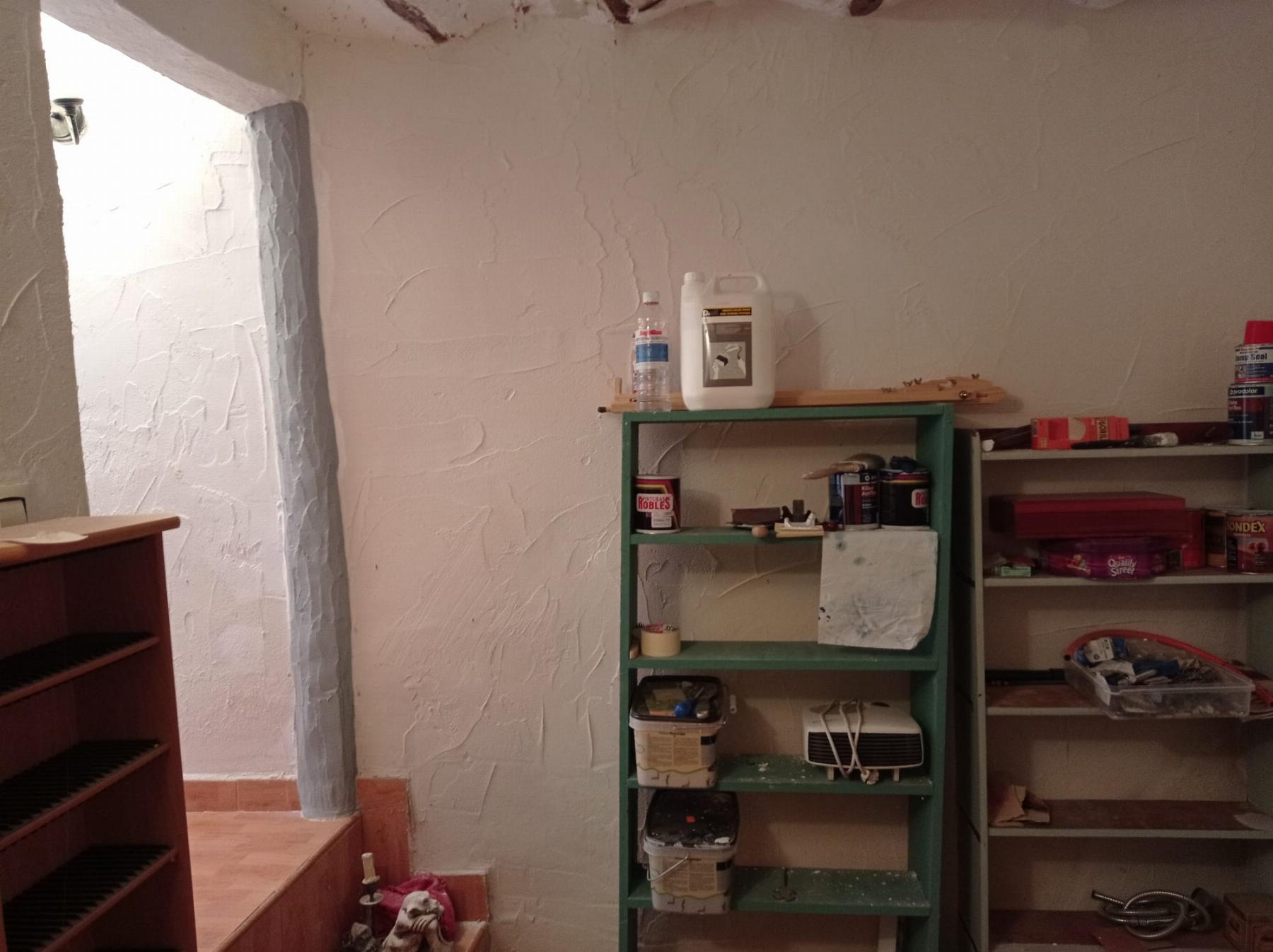 For sale of house in Hinojares