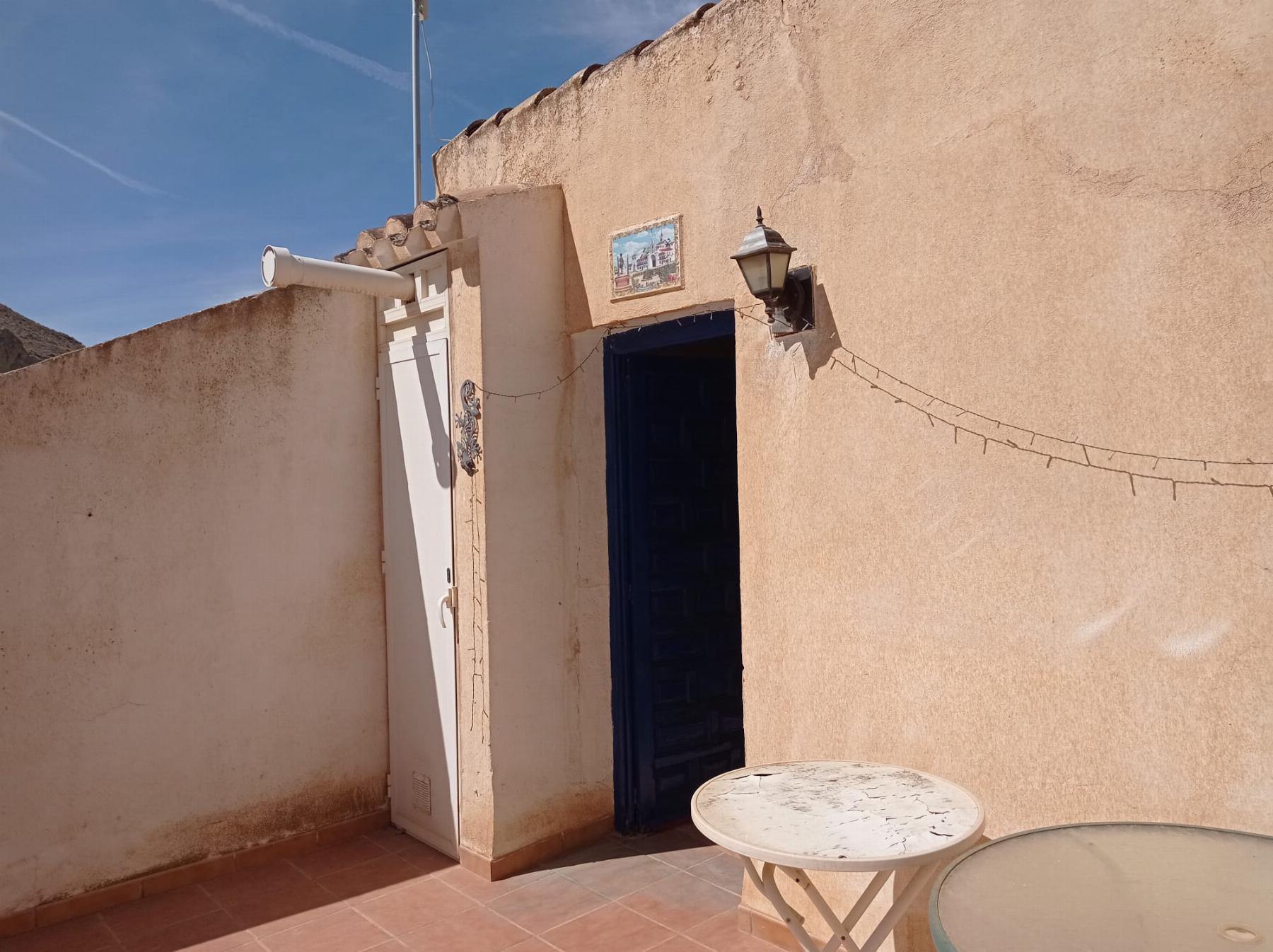 For sale of house in Hinojares