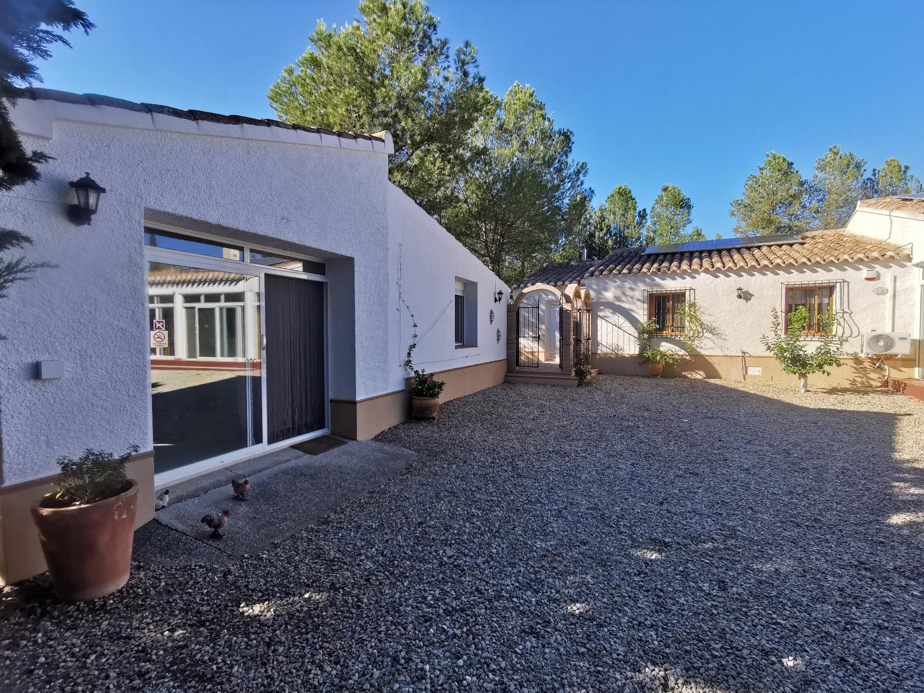For sale of house in Vélez-Rubio