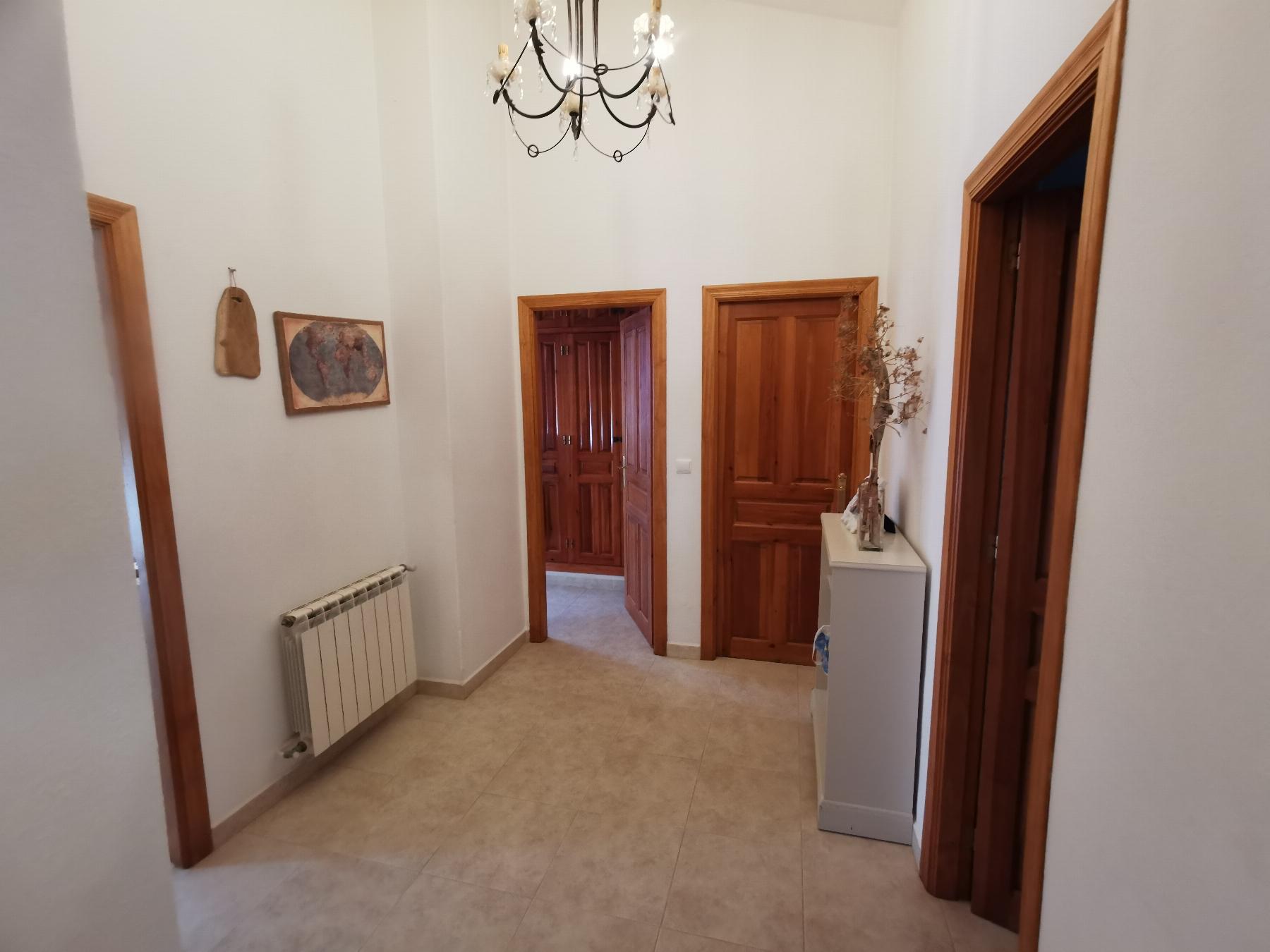 For sale of house in Vélez-Rubio