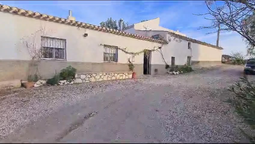 Venta de masía en Vélez-Rubio
