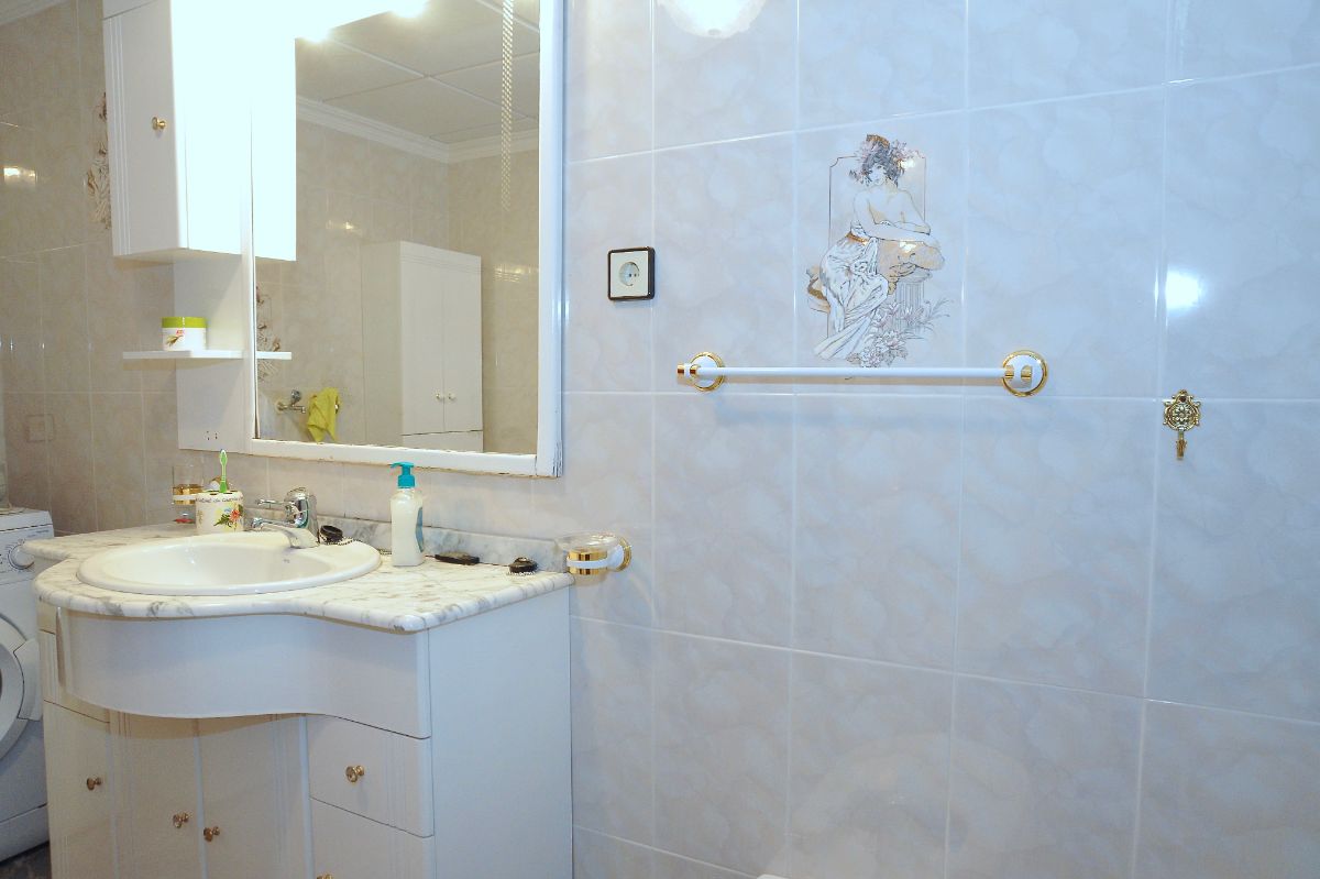 For sale of house in Vélez-Blanco