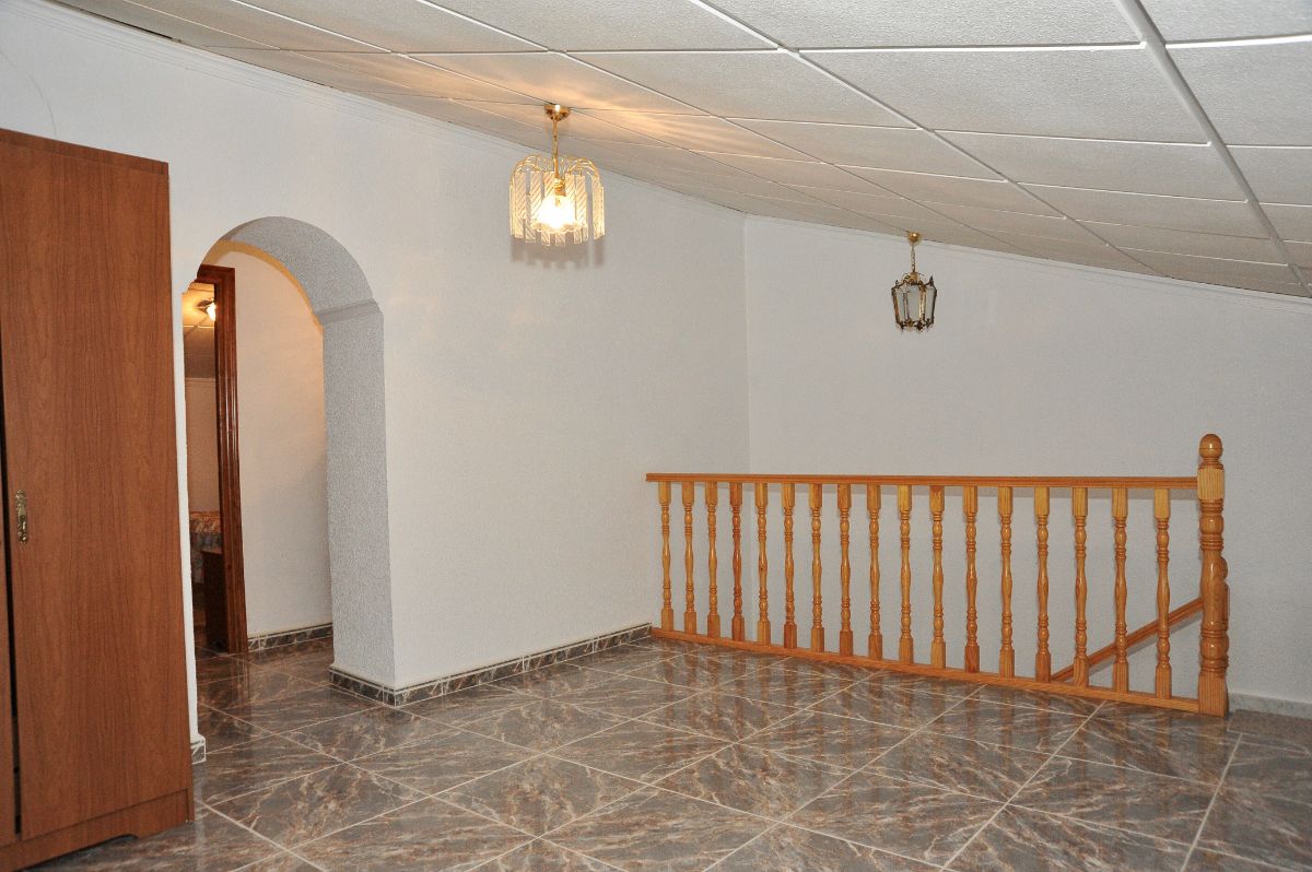 For sale of house in Vélez-Blanco
