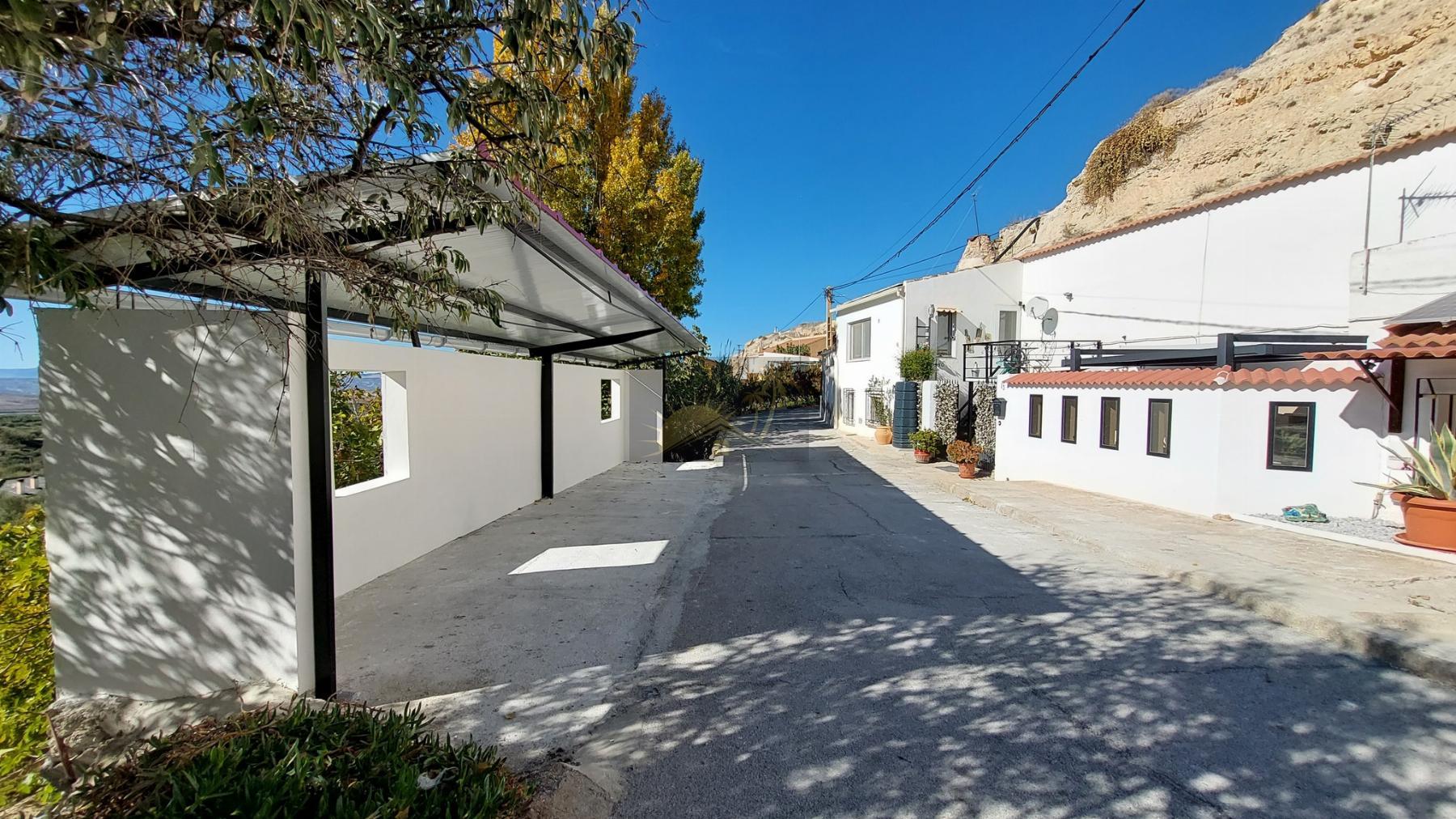 For sale of rural property in Cuevas del Campo