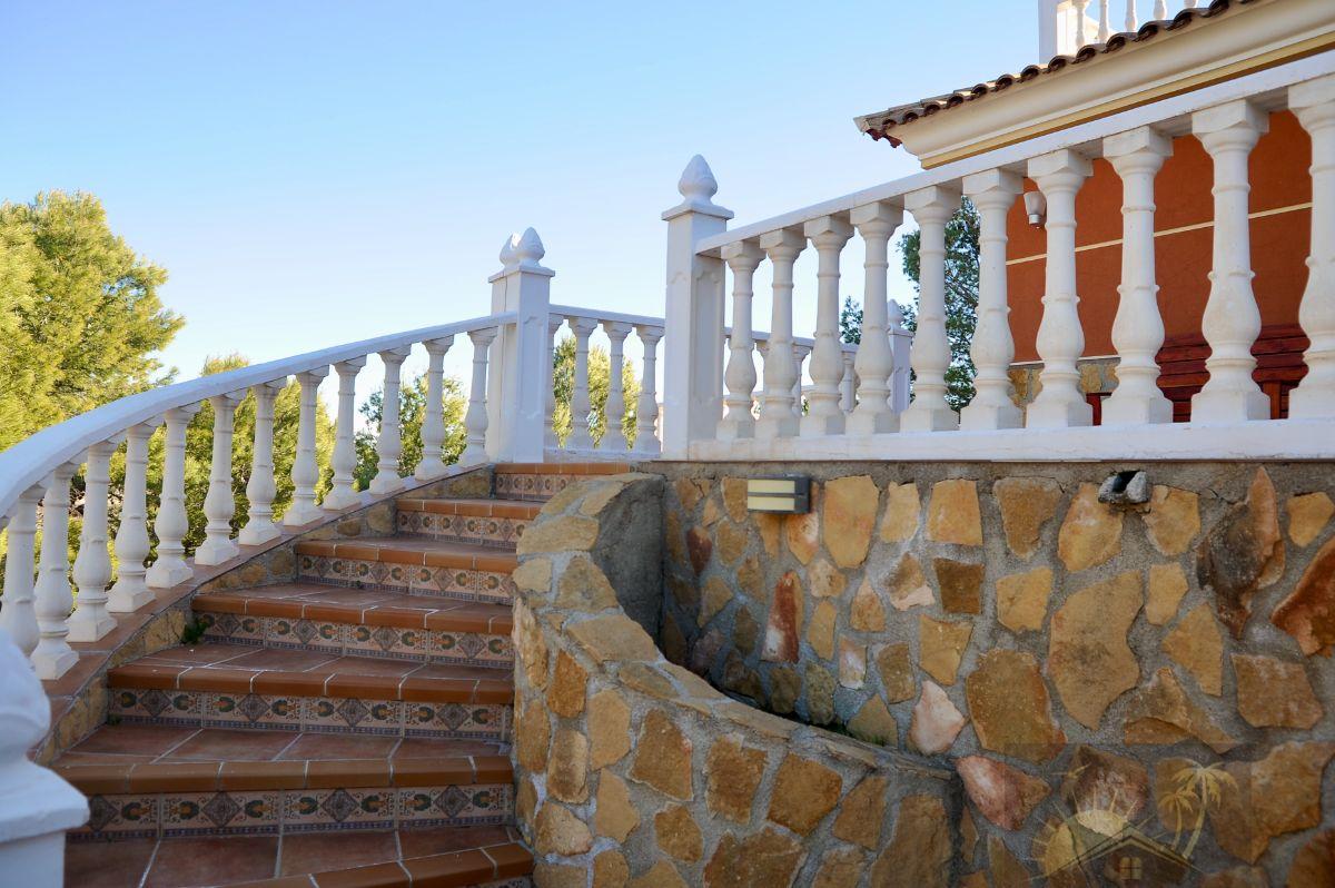 For sale of villa in Lorca