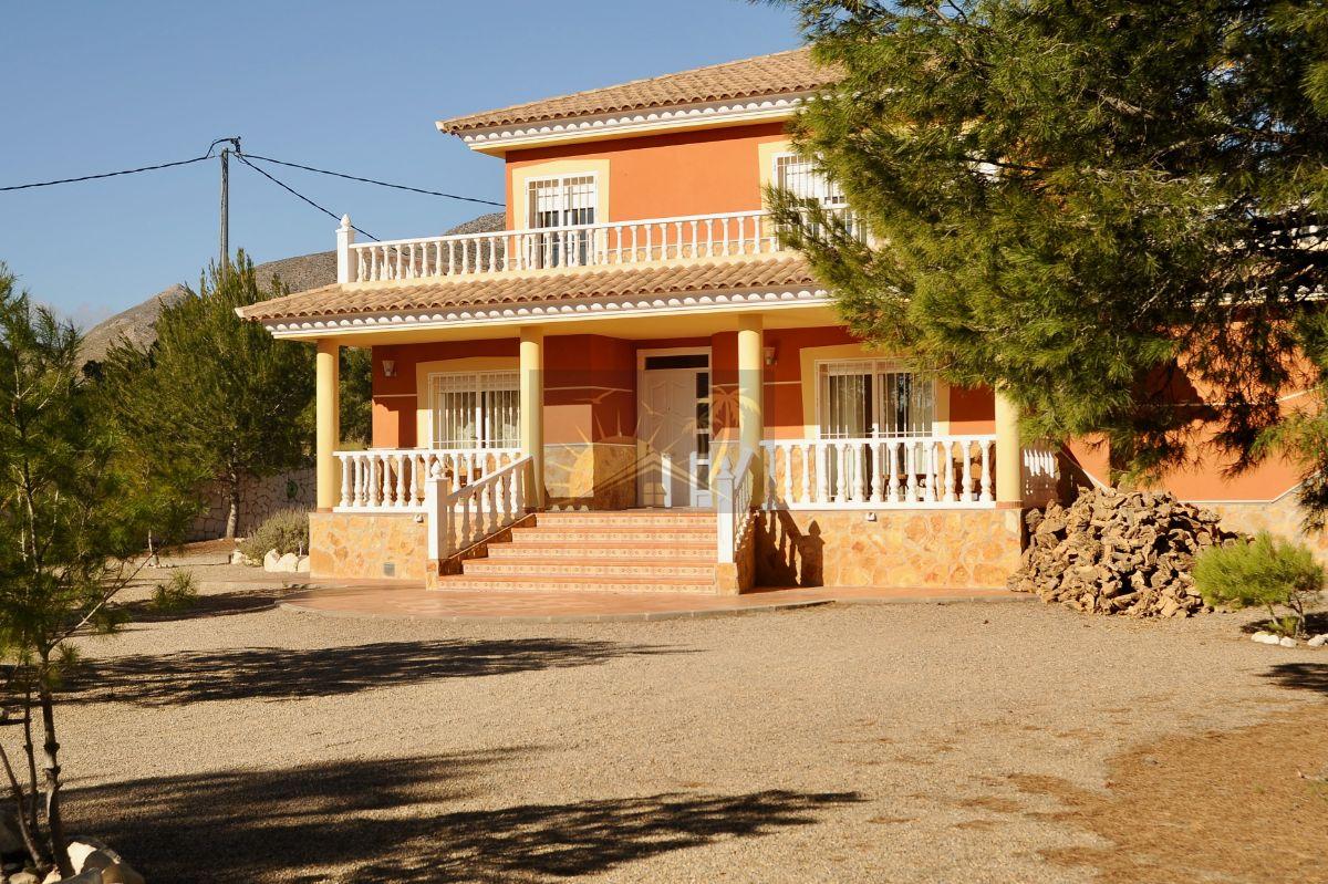 For sale of villa in Lorca