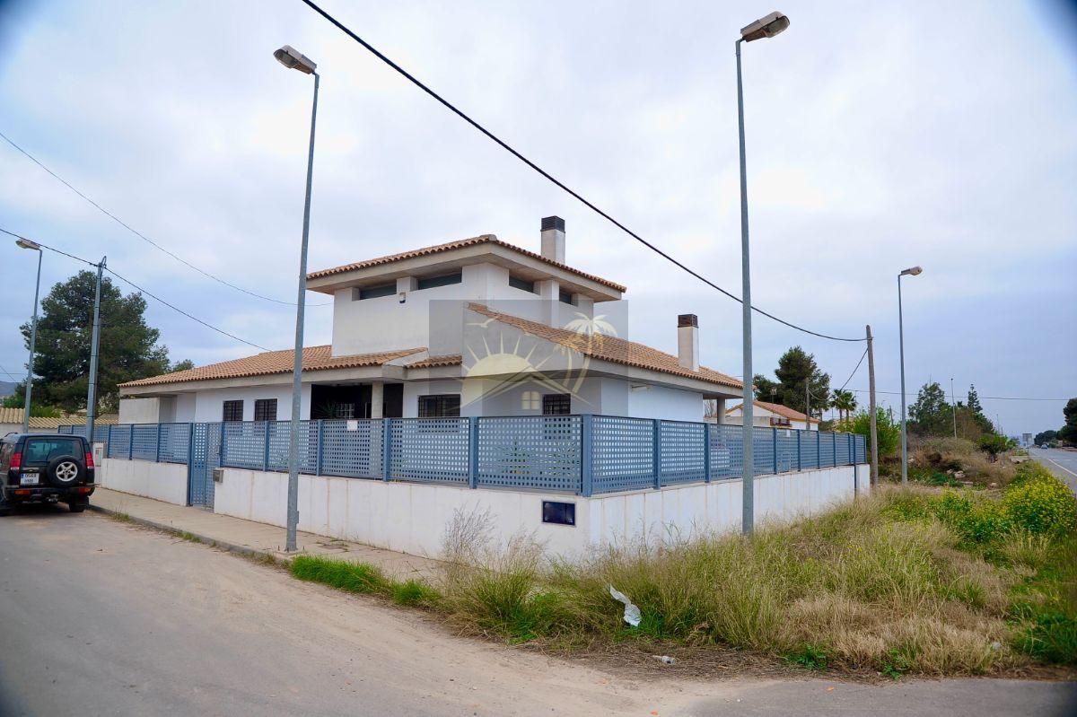 For sale of villa in Lorca