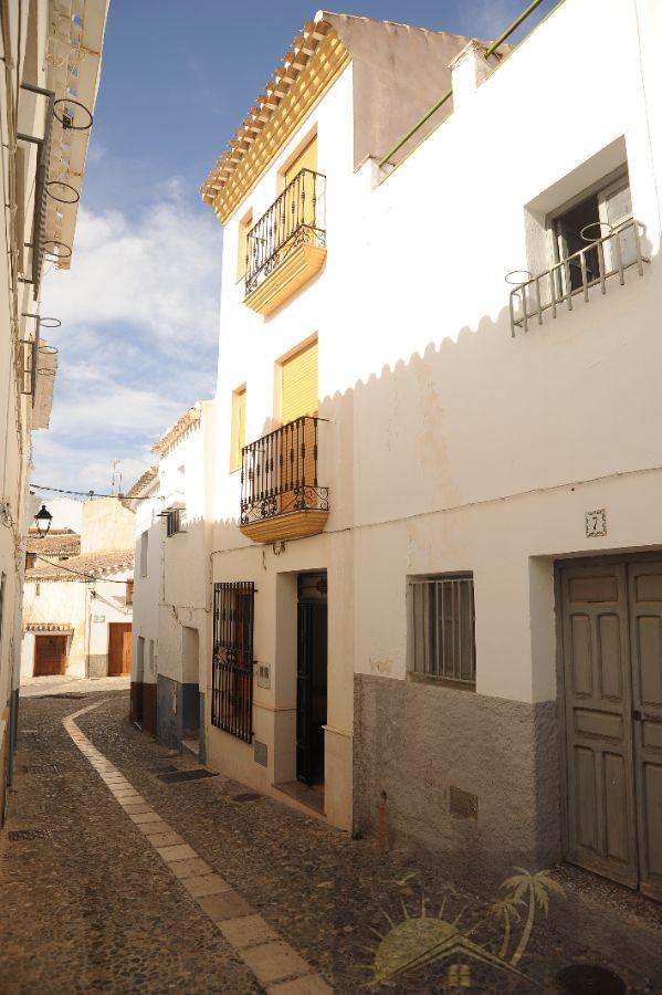 For sale of house in Vélez-Rubio