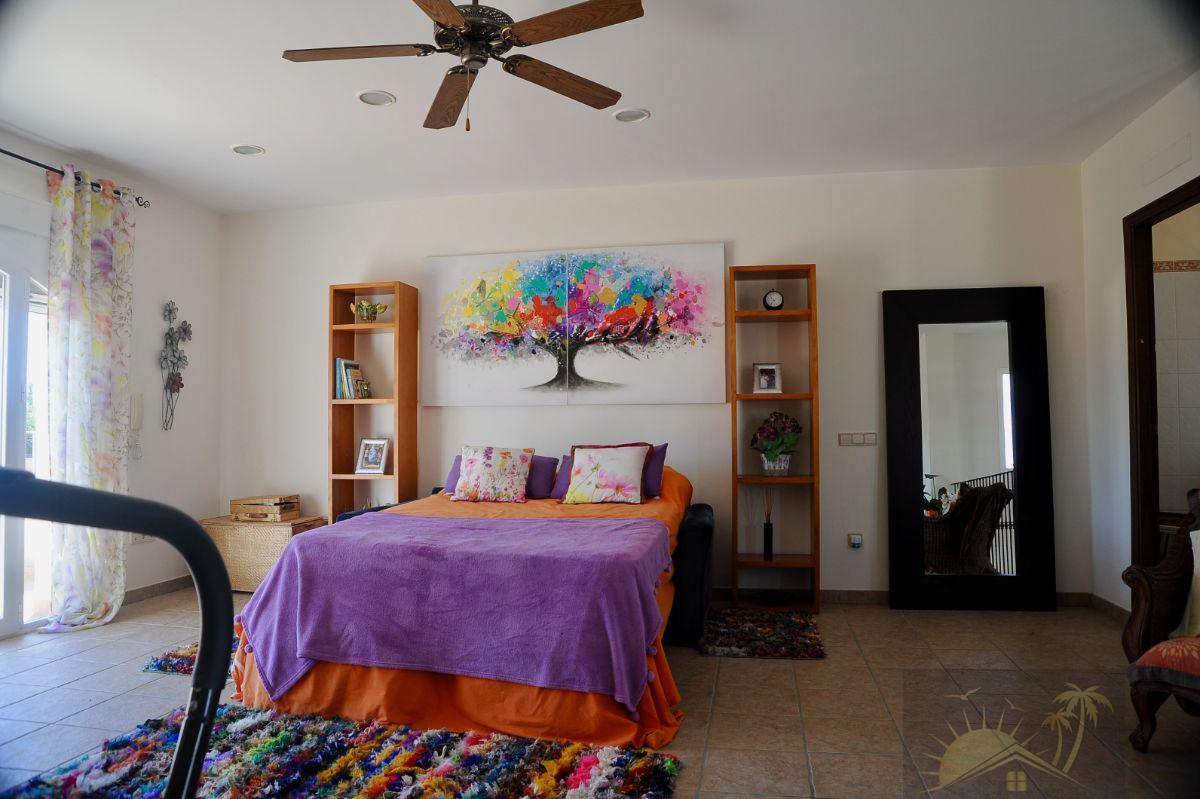 For sale of villa in Vera
