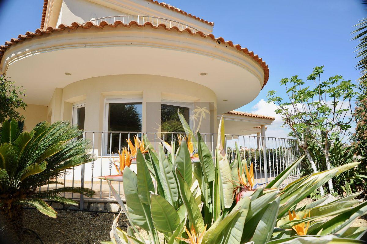 For sale of villa in Vera