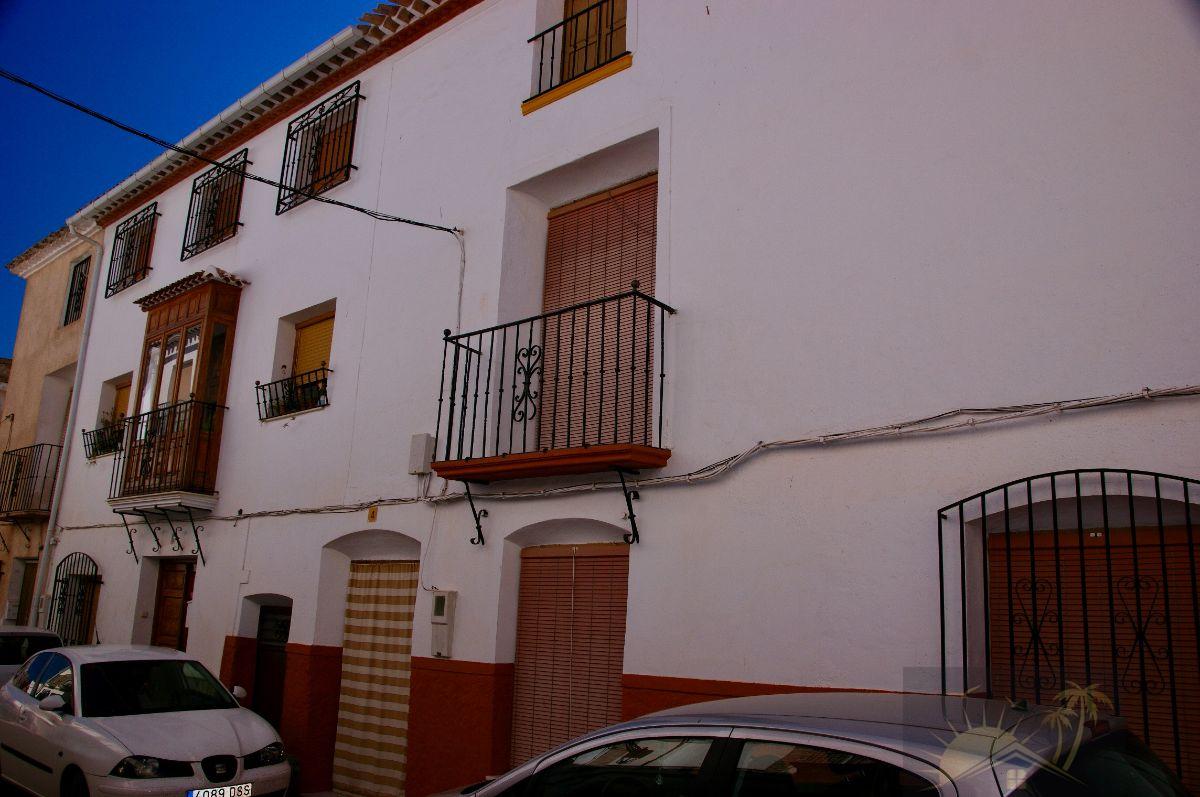 For sale of house in Vélez-Blanco