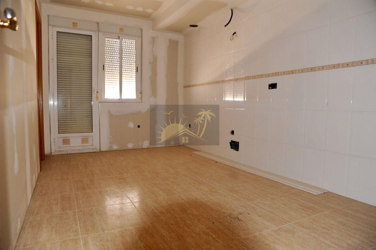 For sale of apartment in Vélez-Rubio