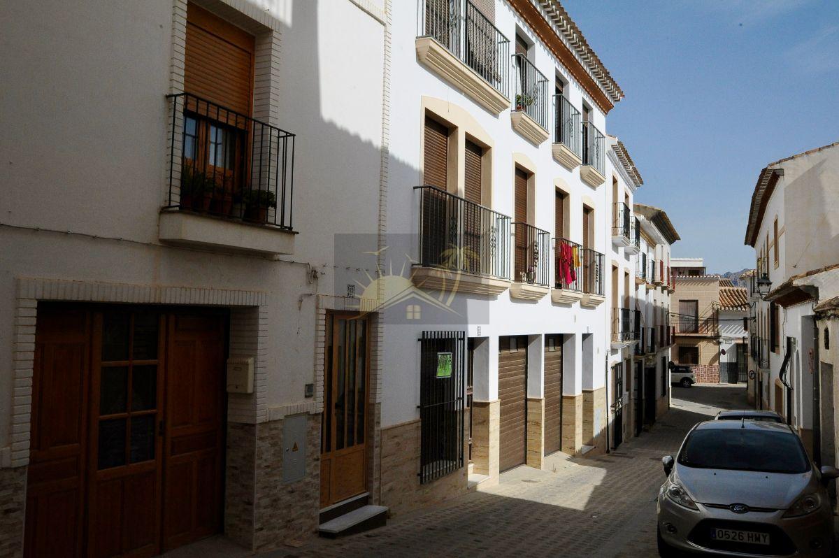 For sale of flat in Vélez-Rubio