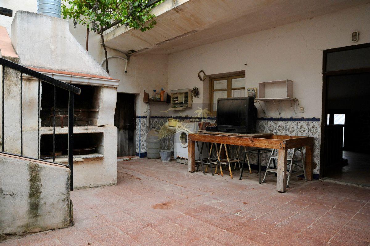 For sale of house in Vélez-Blanco