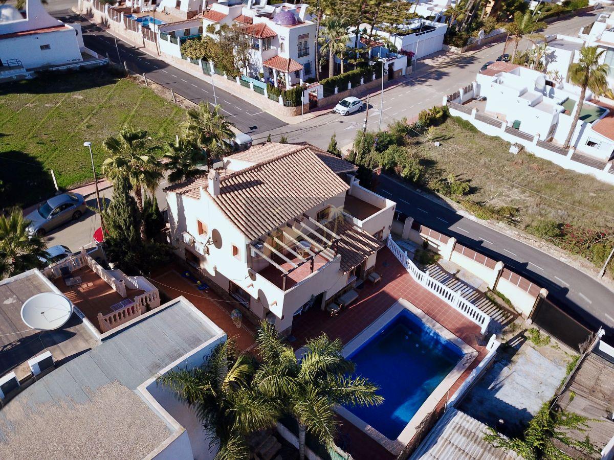 For sale of villa in Vera