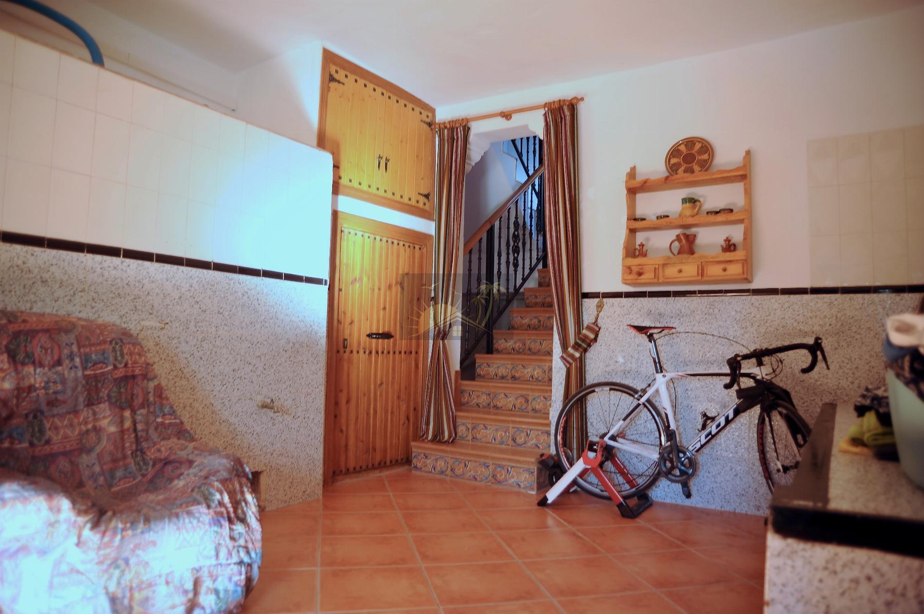 For sale of house in Vélez-Rubio