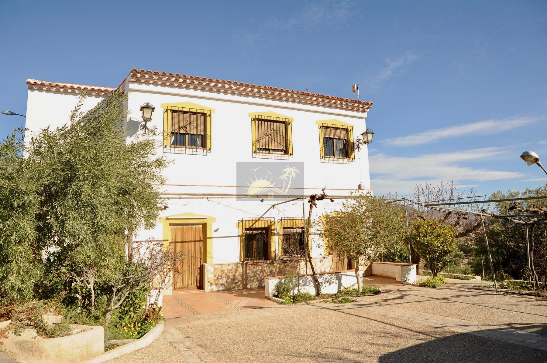 For sale of house in Vélez-Rubio