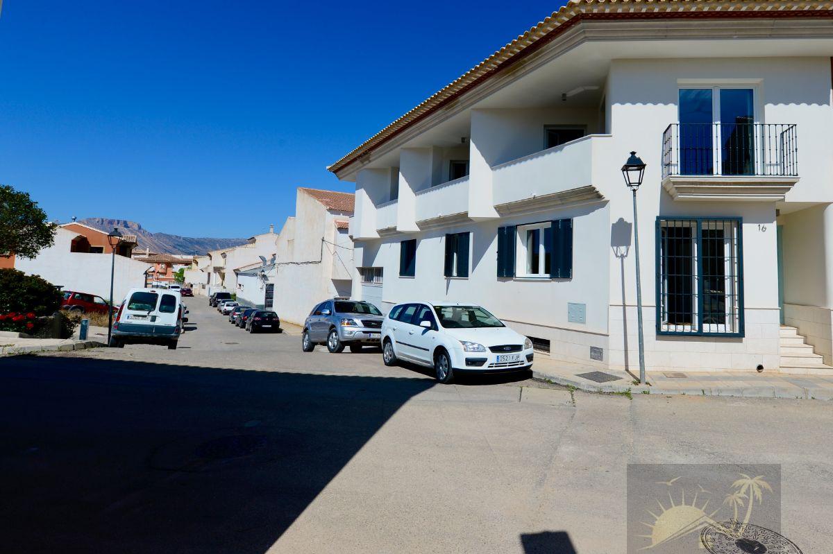 For sale of house in Vélez-Rubio