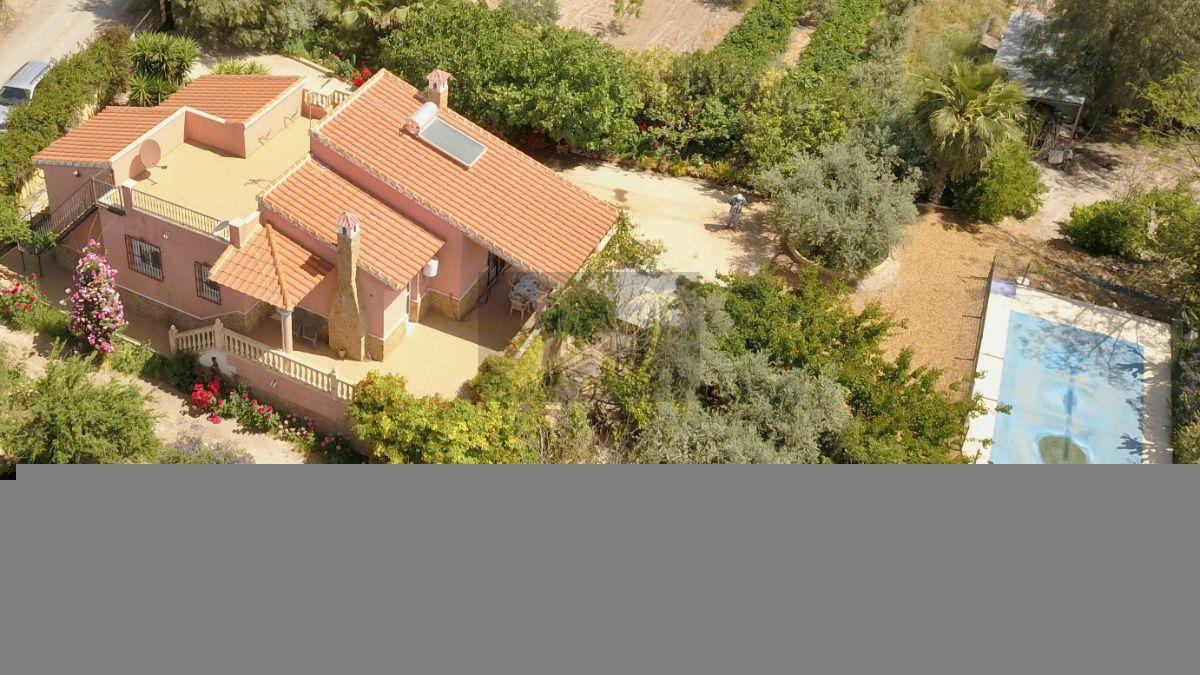 For sale of villa in Huércal-Overa