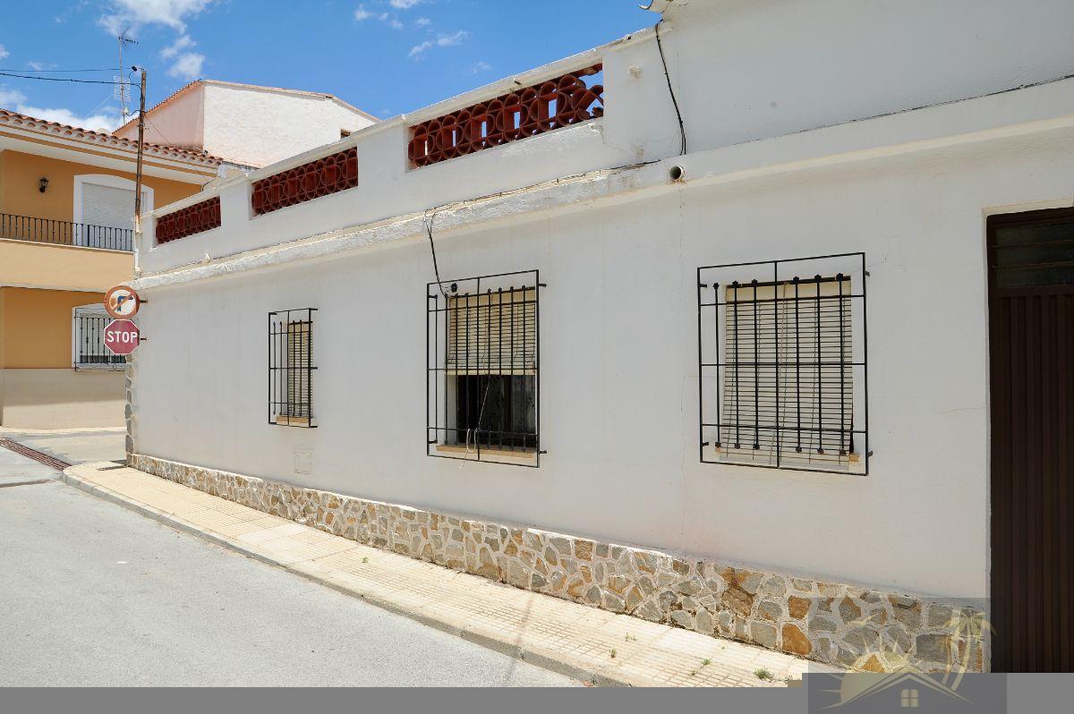 For sale of house in Vélez-Rubio