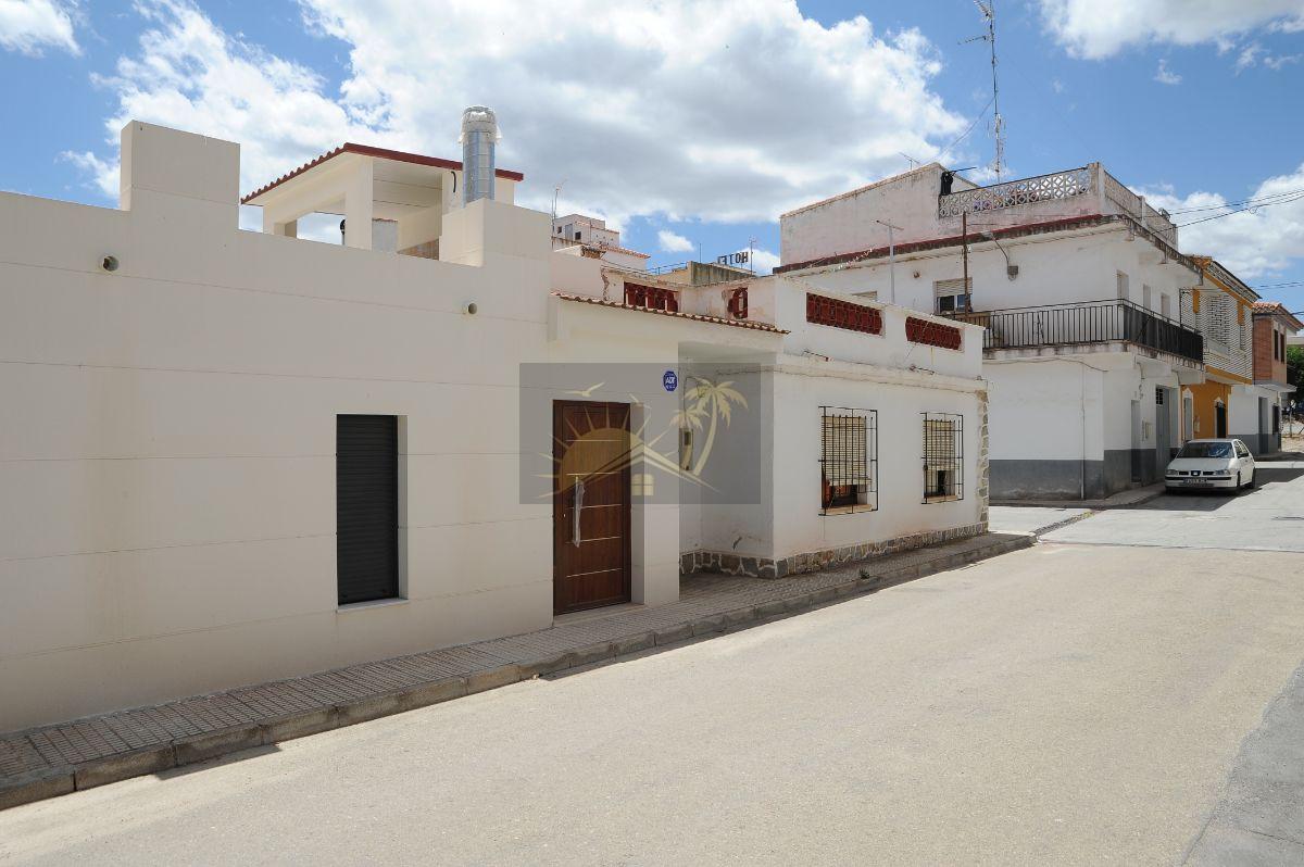 For sale of house in Vélez-Rubio