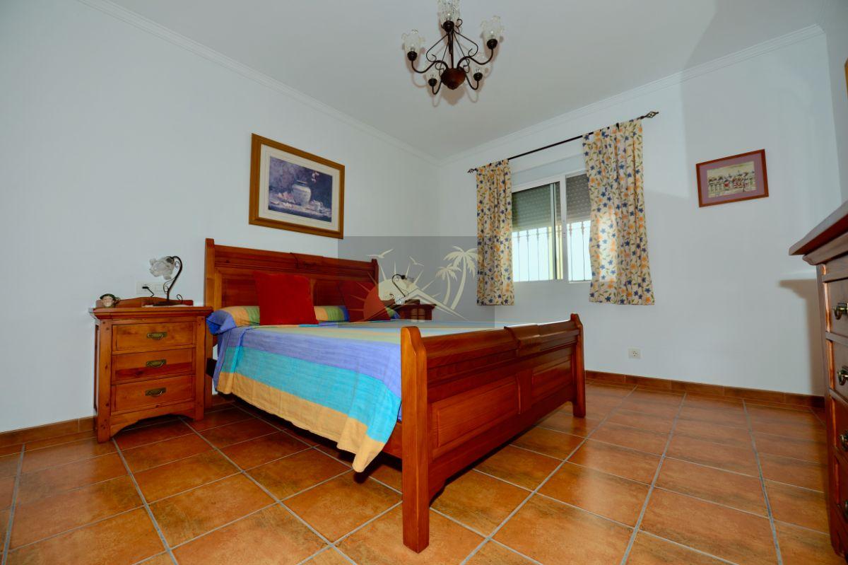 For sale of bungalow in Vélez-Rubio