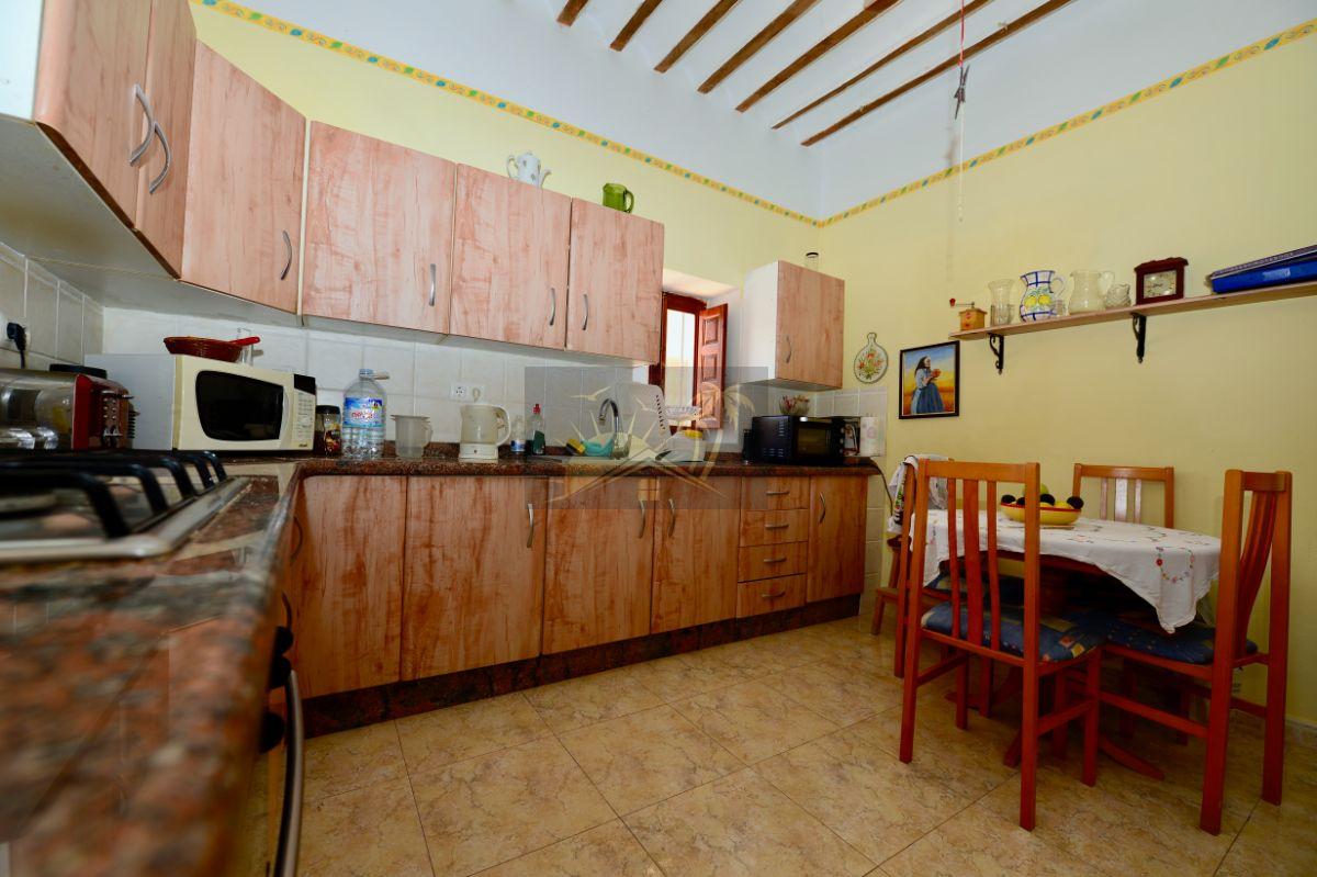 For sale of house in Cantoria