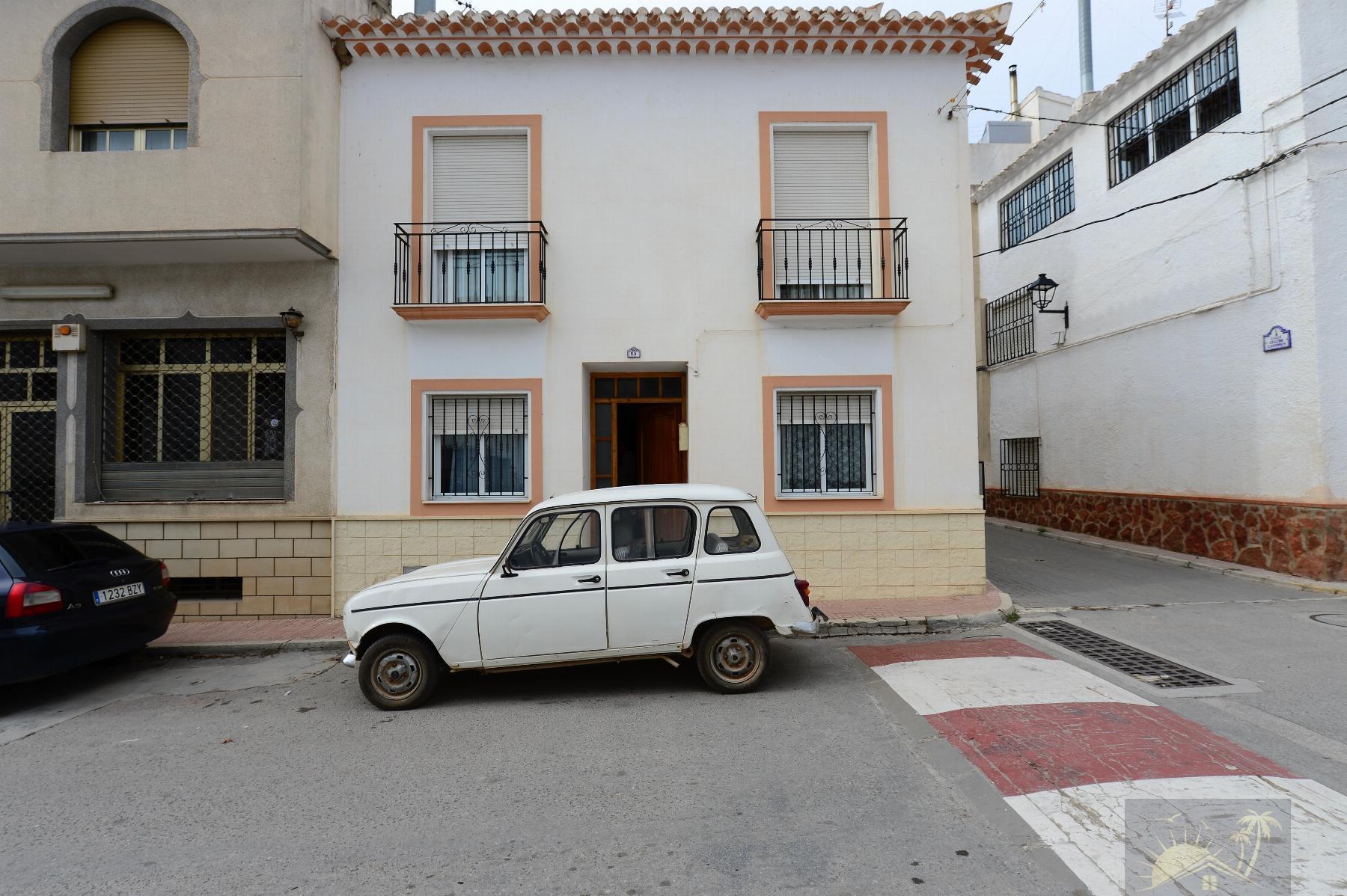 For sale of house in Chirivel