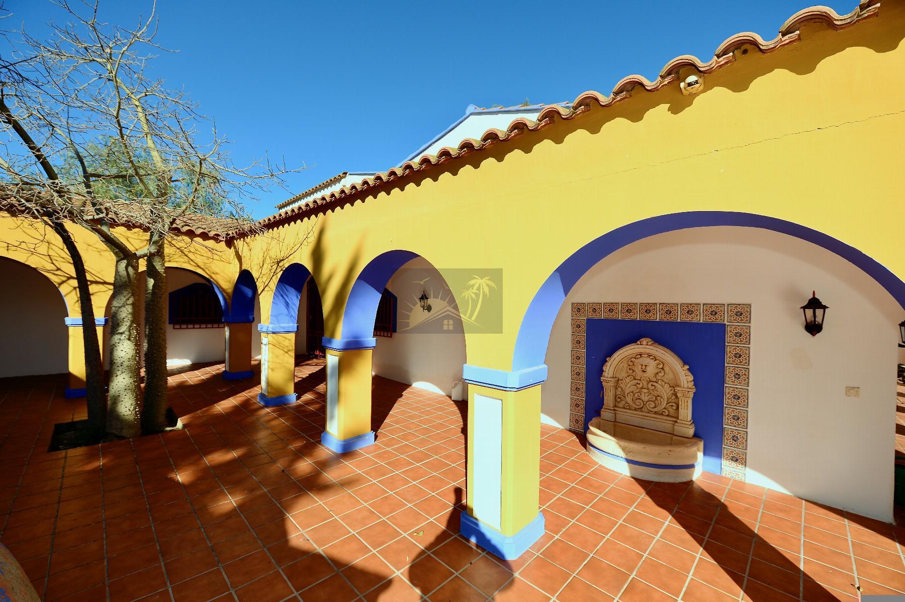 For sale of masia in Lorca