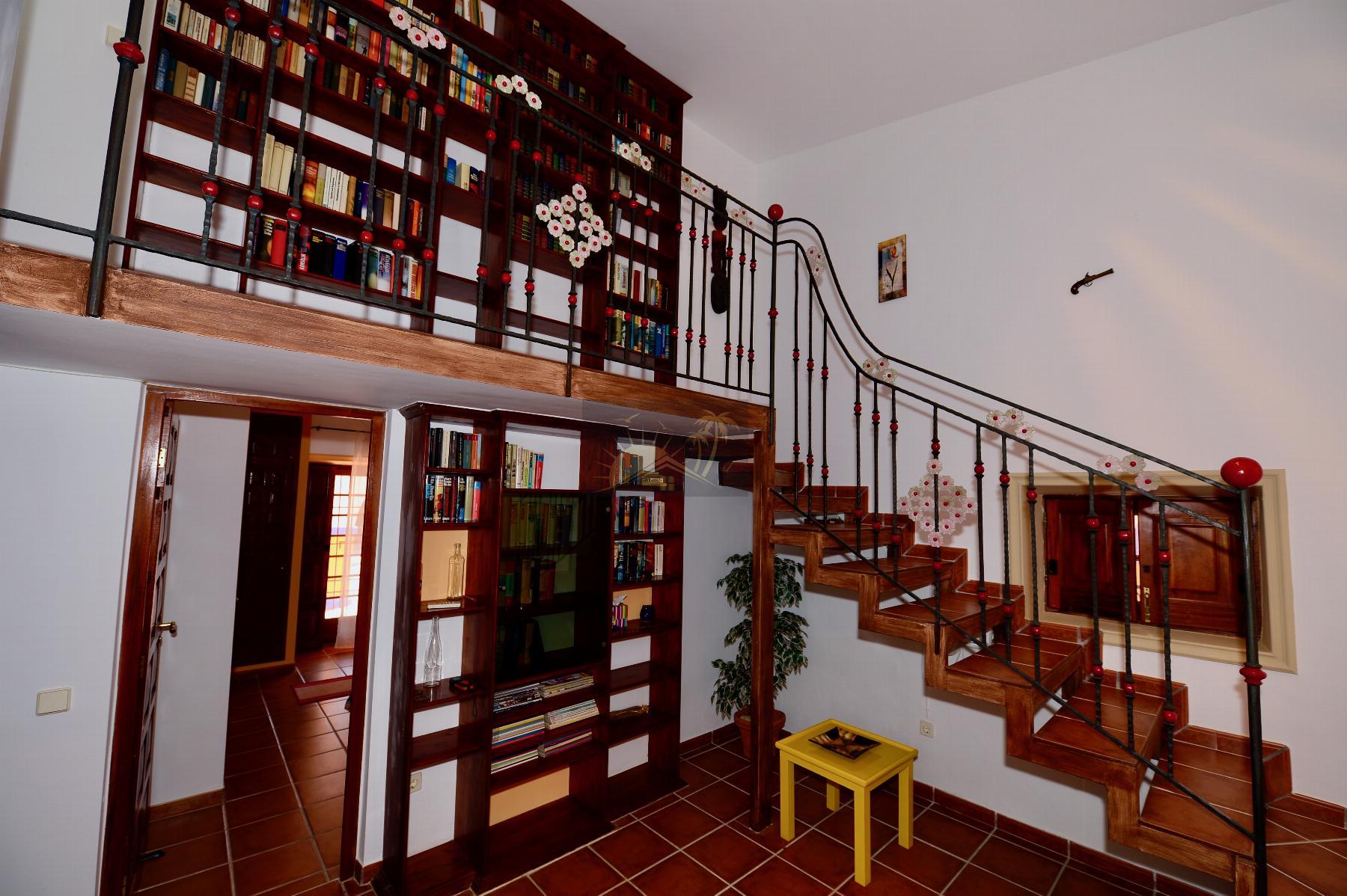 For sale of masia in Lorca