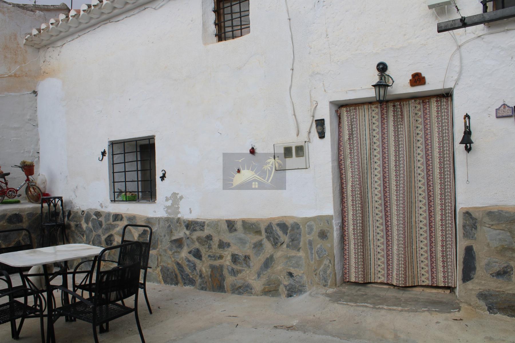 For sale of villa in Cúllar