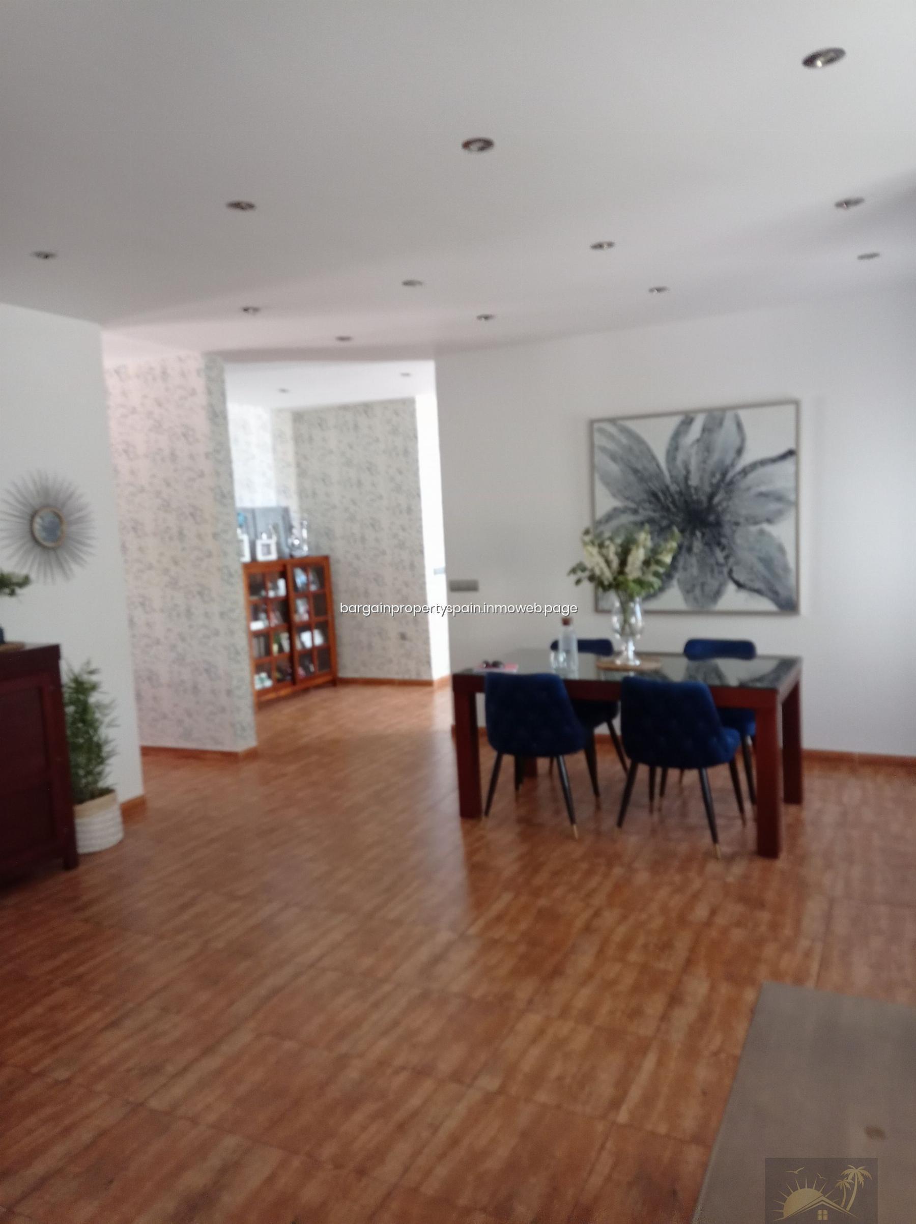 For sale of house in Zújar