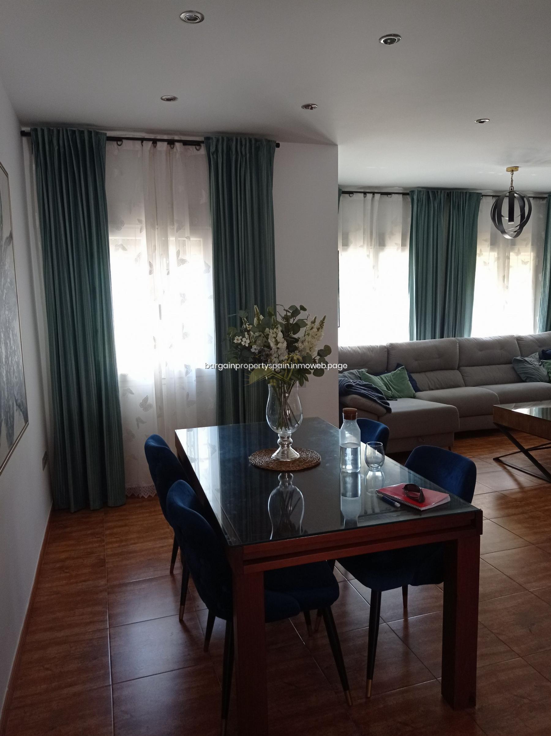 For sale of house in Zújar