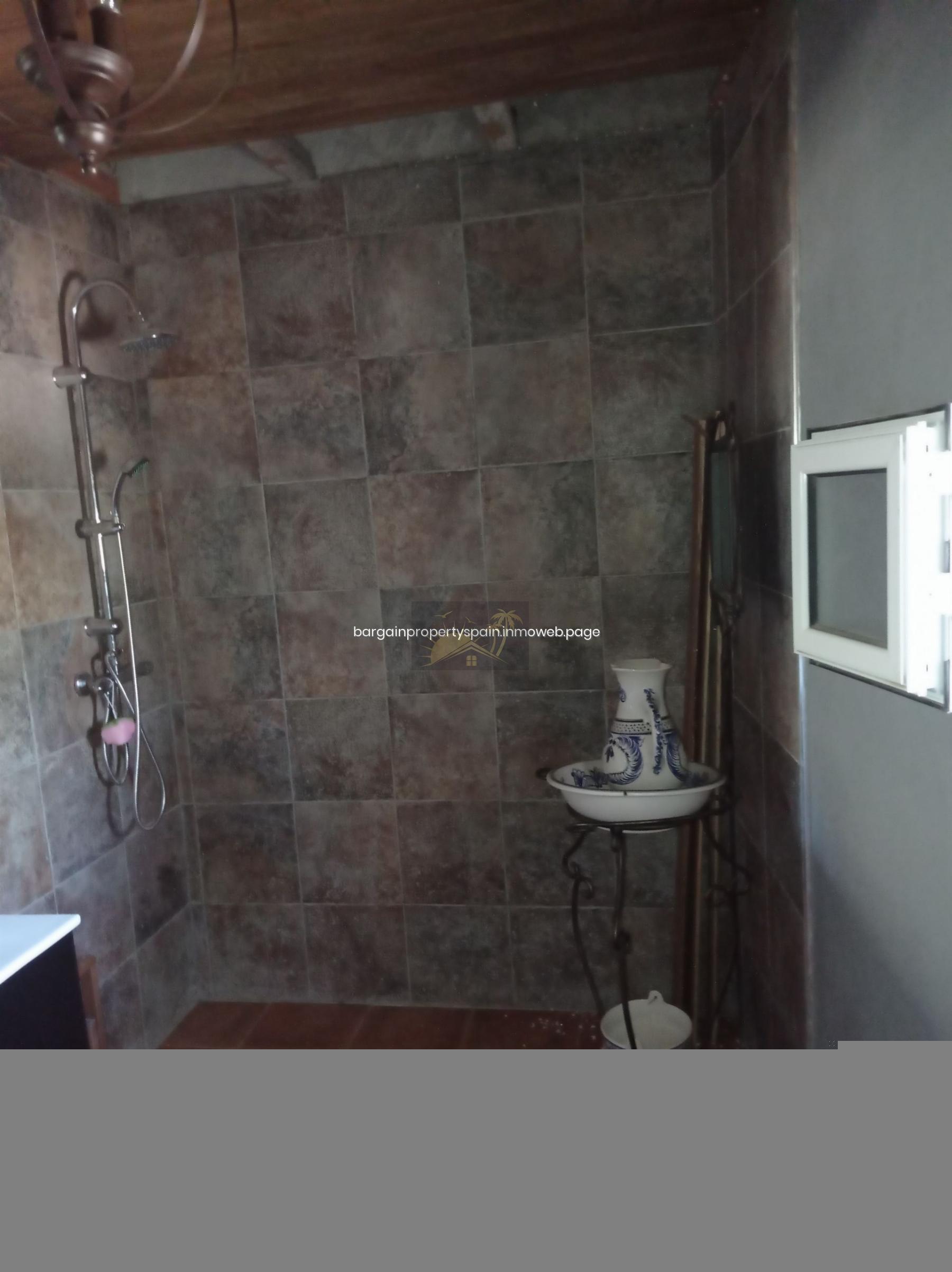 For sale of house in Zújar