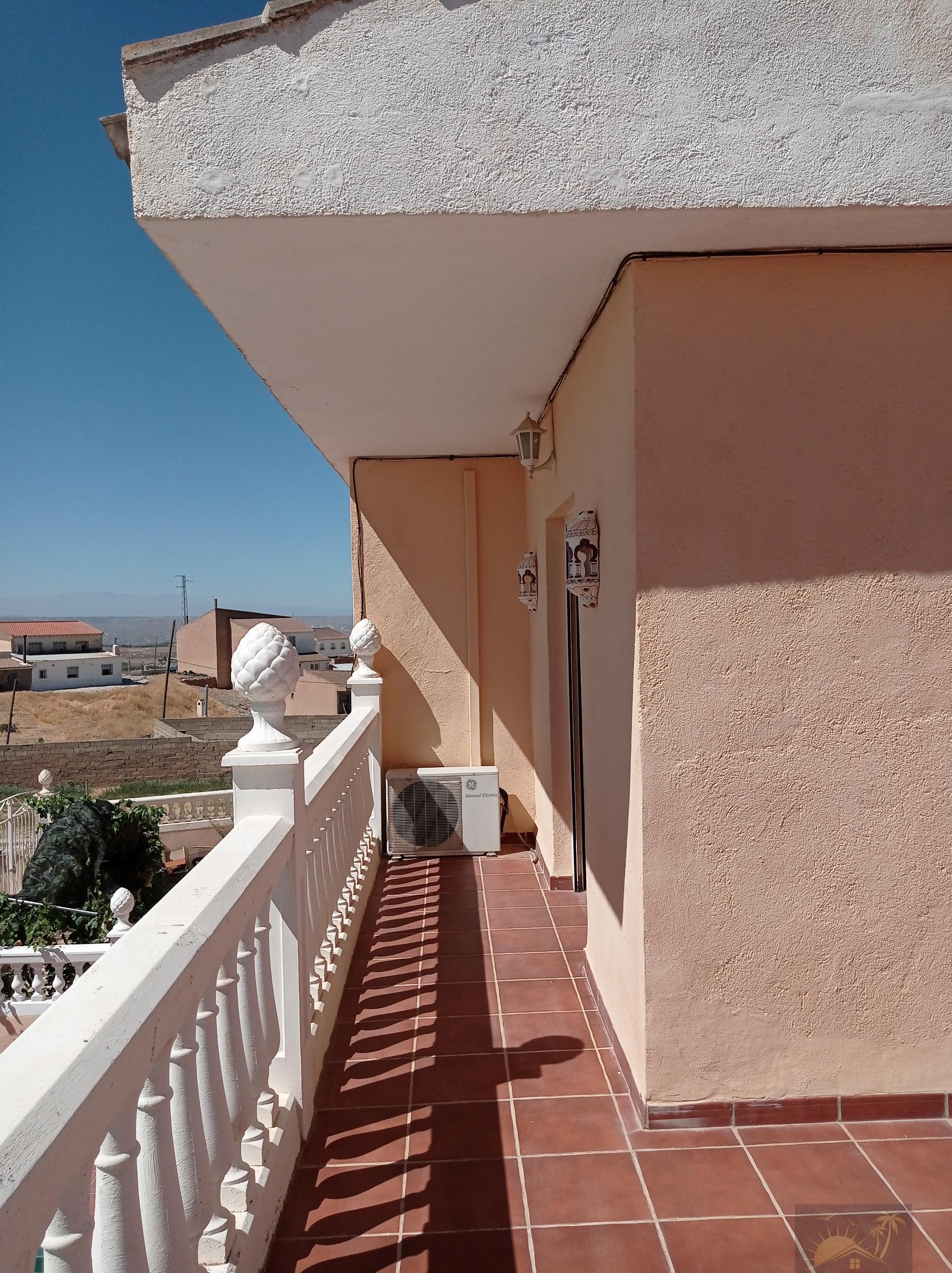 For sale of house in Cuevas del Campo