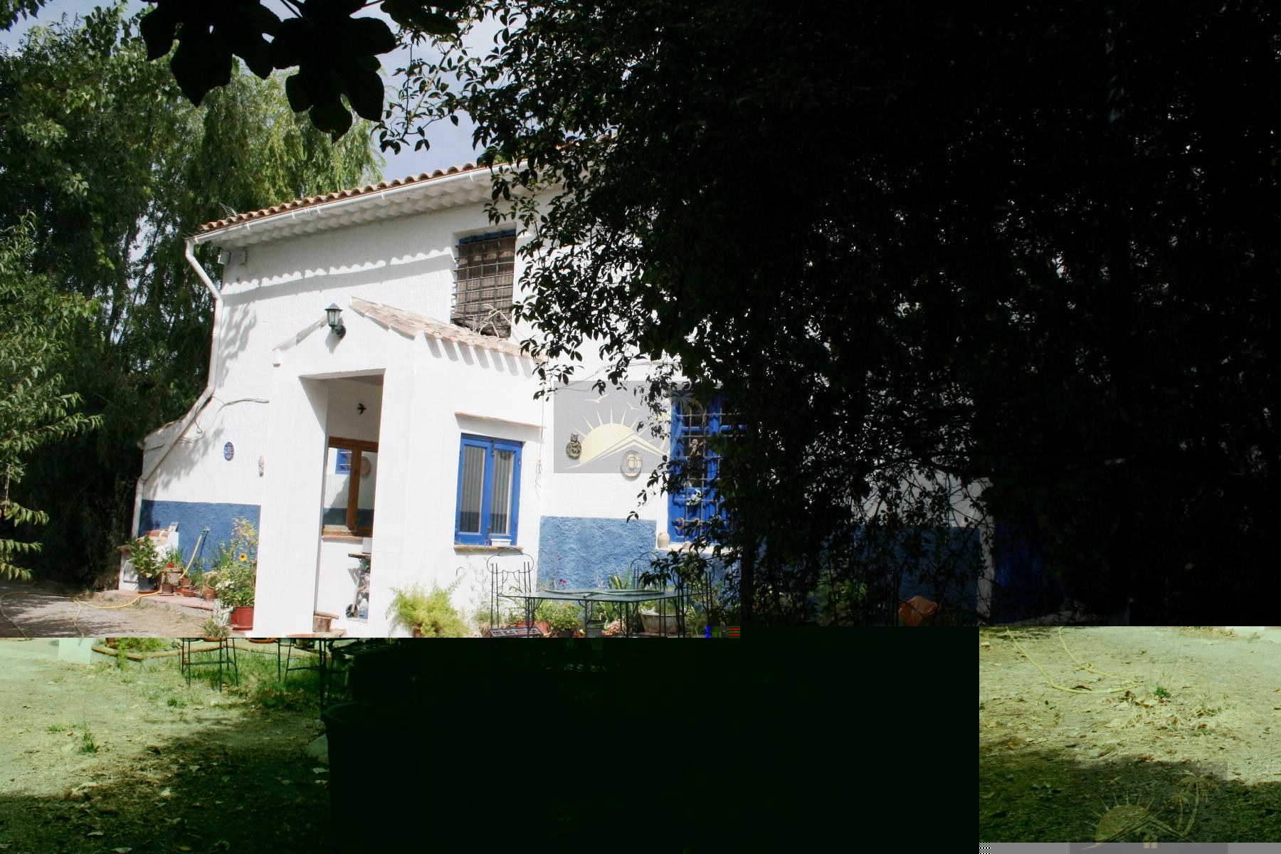 For sale of masia in Castilléjar