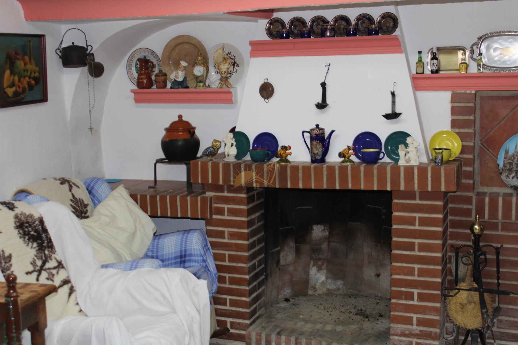 For sale of house in Castilléjar