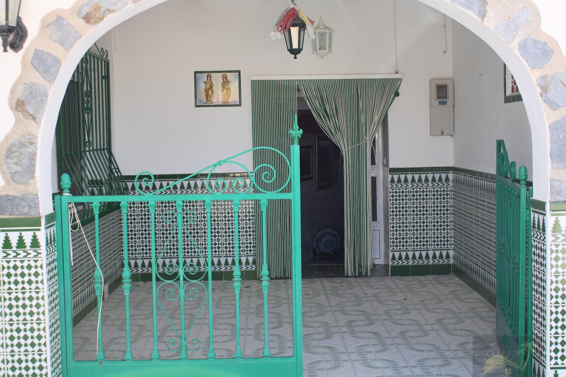 For sale of house in Benamaurel