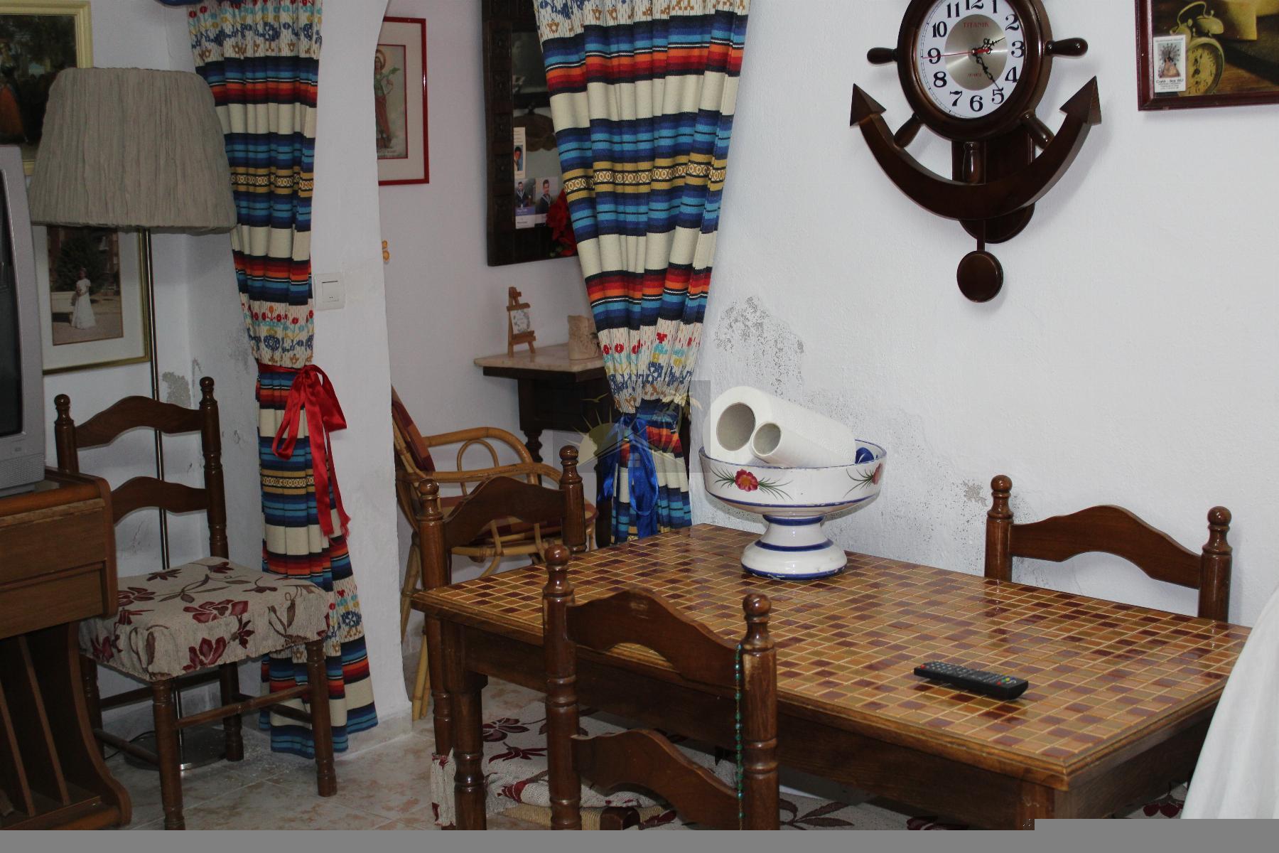 For sale of house in Benamaurel