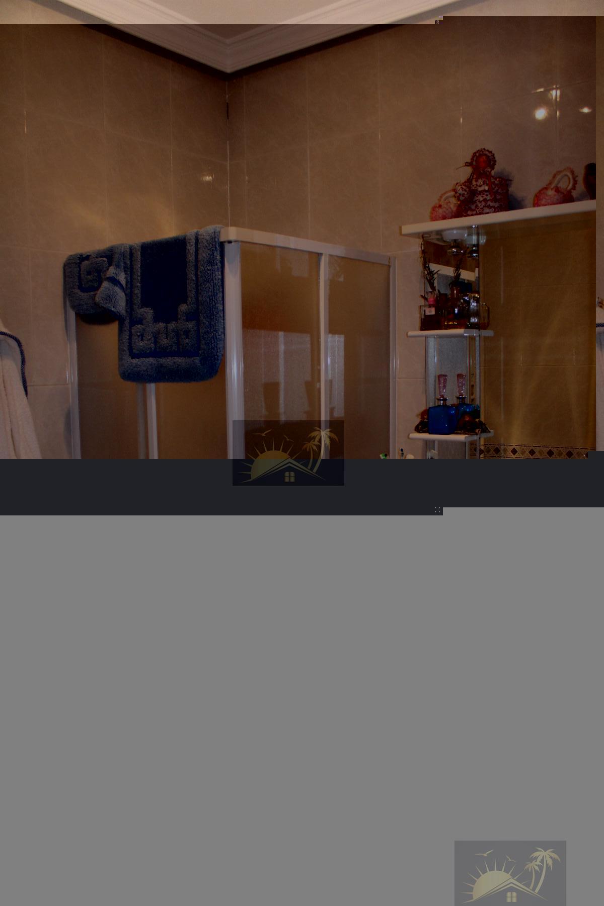 For sale of house in Benamaurel