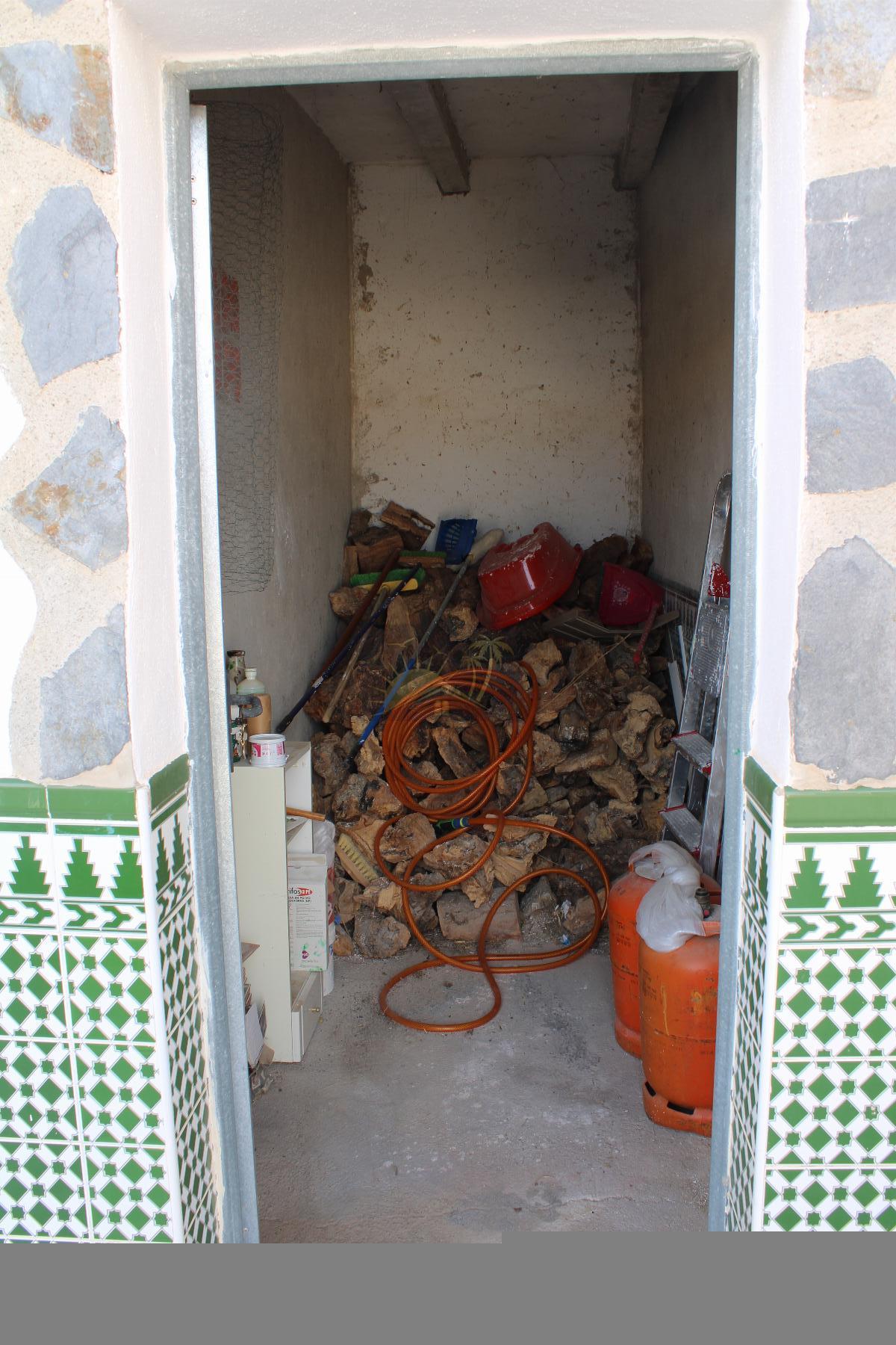 For sale of house in Benamaurel