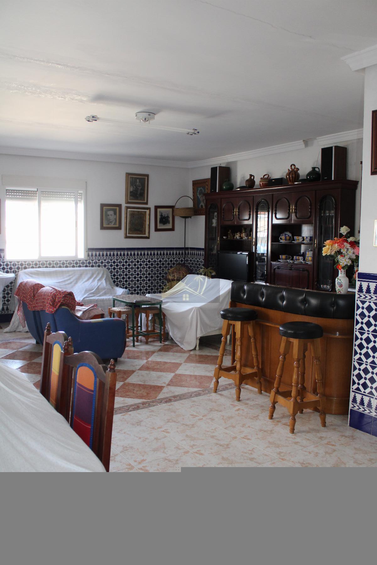 For sale of house in Benamaurel
