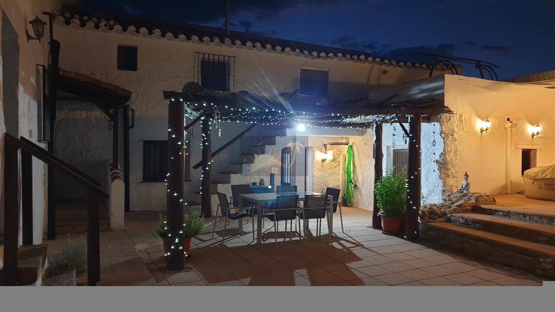 For sale of house in Baza