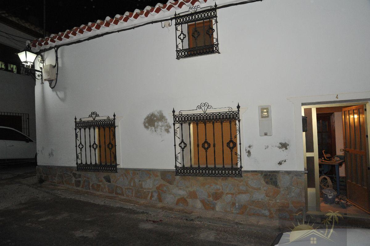 For sale of house in Vélez-Blanco