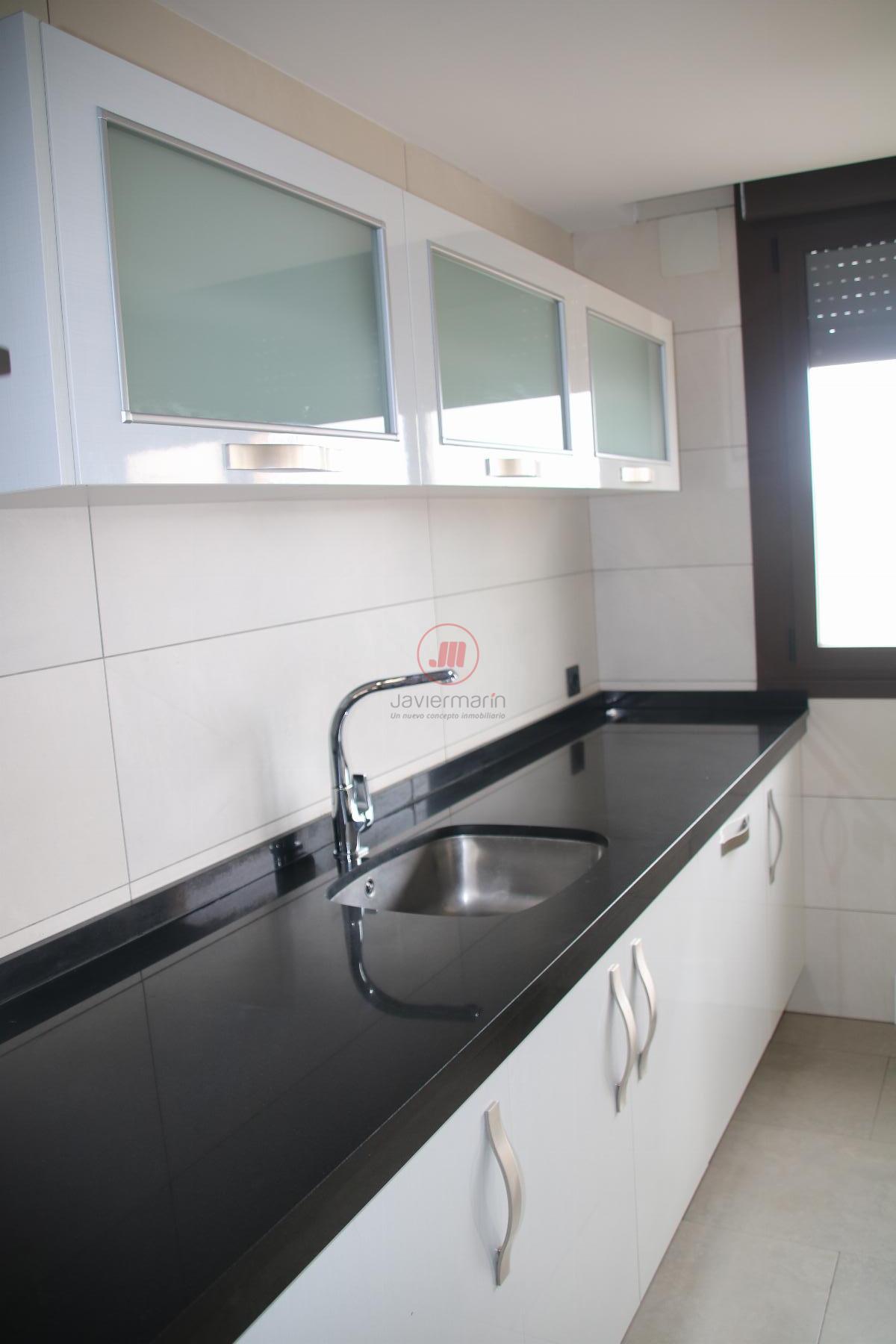 For sale of flat in Cáceres
