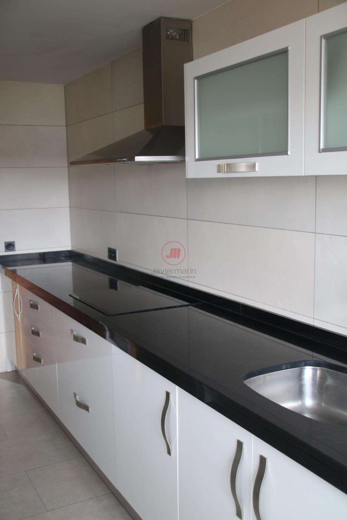 For sale of flat in Cáceres