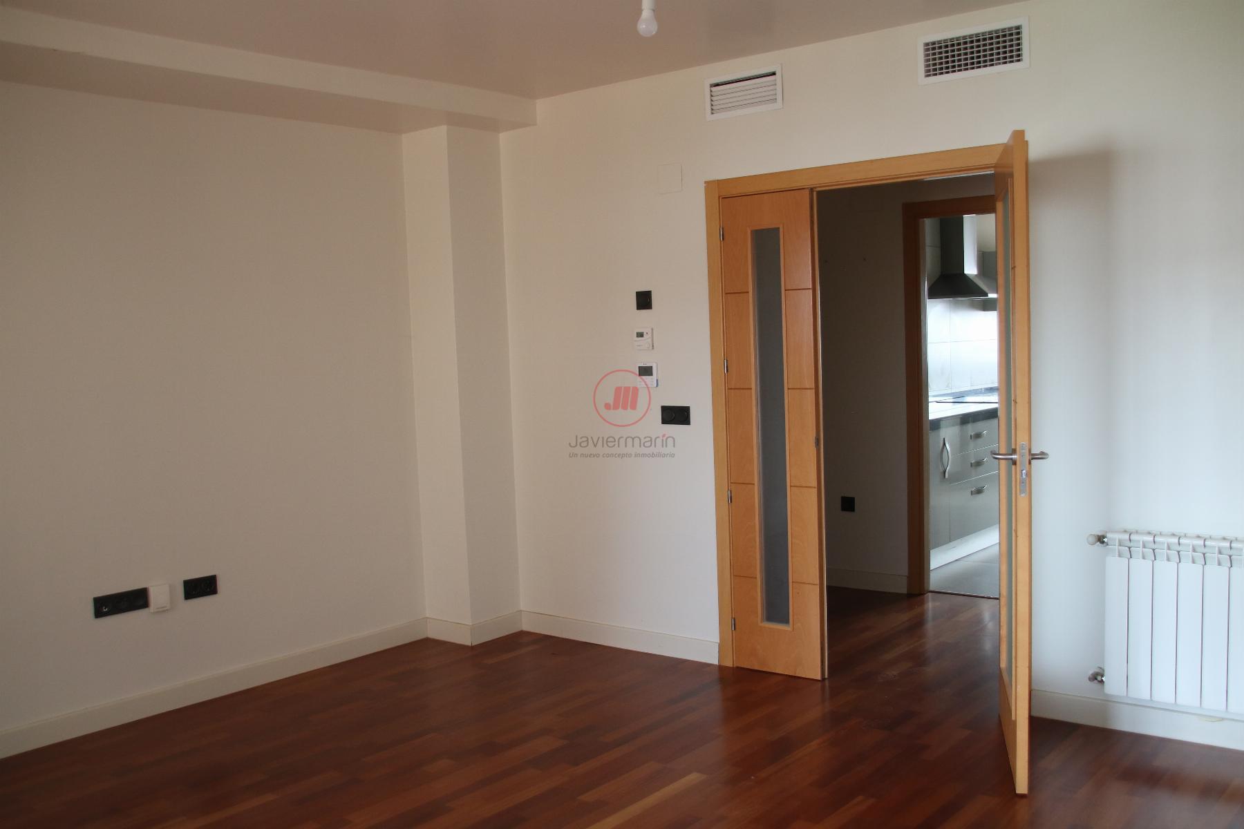 For sale of flat in Cáceres