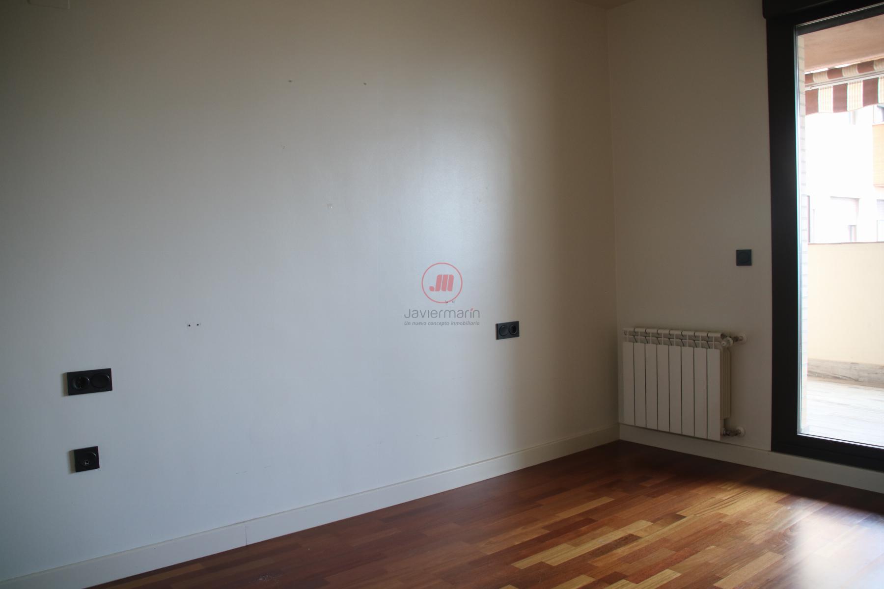 For sale of flat in Cáceres