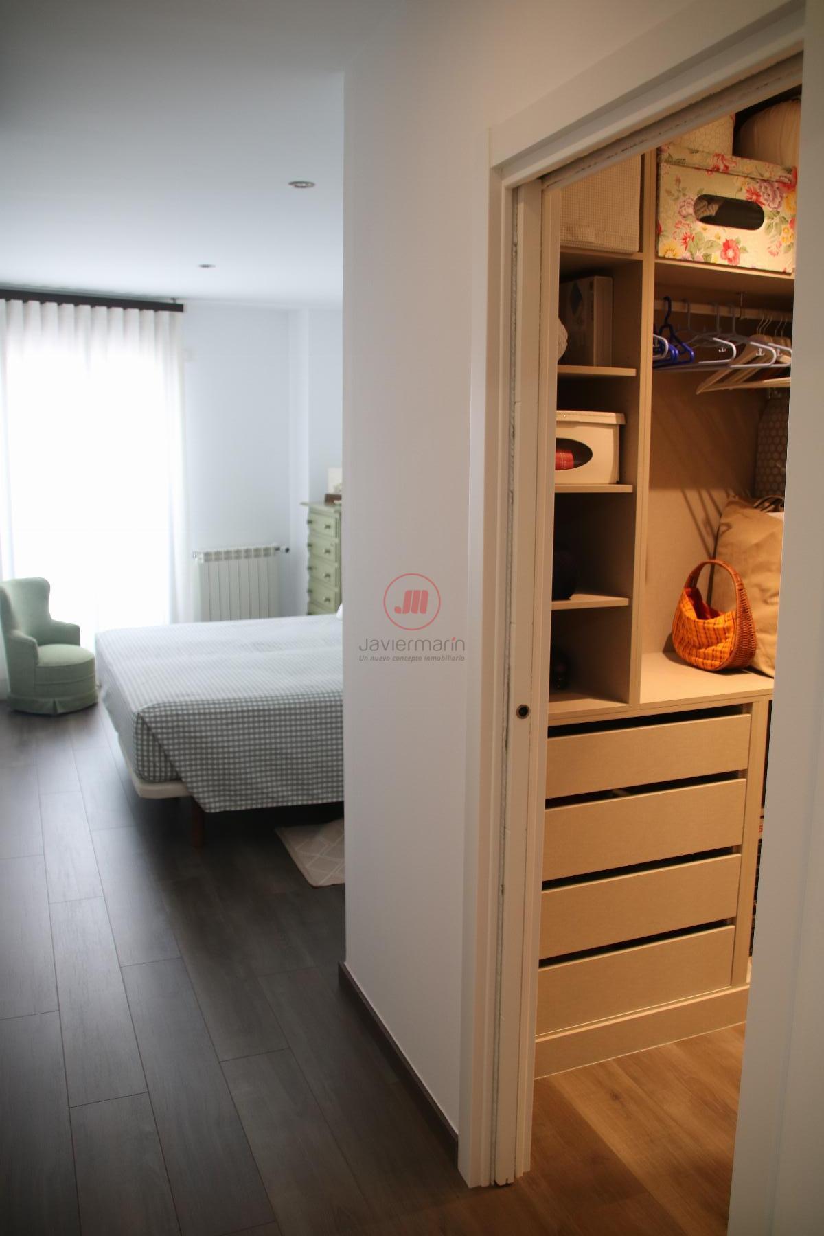 For sale of flat in Cáceres